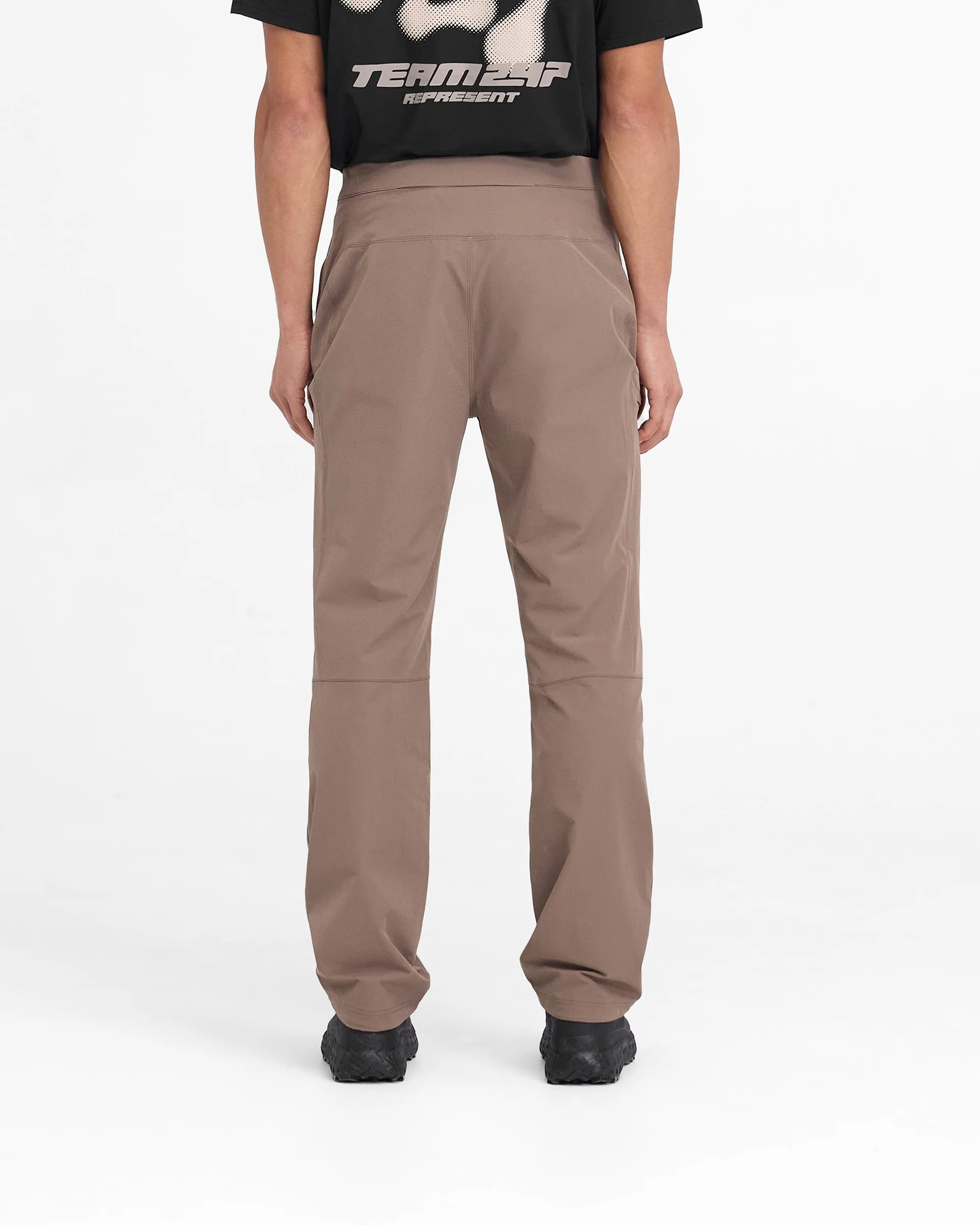 247 Mission Pant - Umber Essential Fit Effortless Layer