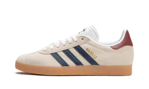 Gazelle "Off White / Dark Blue / Gum" comfort features