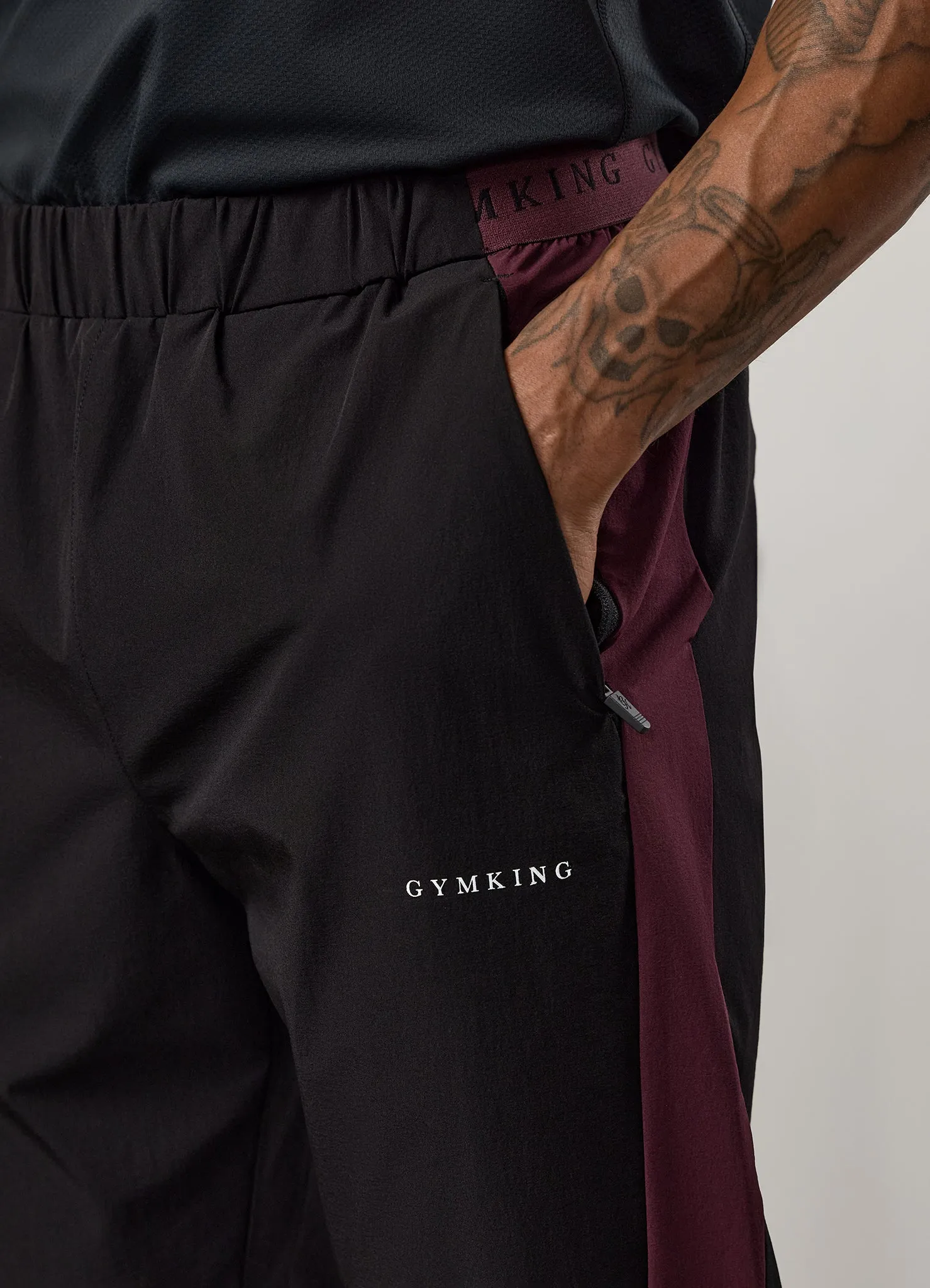 Gym King Endurance Woven Pant - Black/Dark Cherry HighDensityWeave