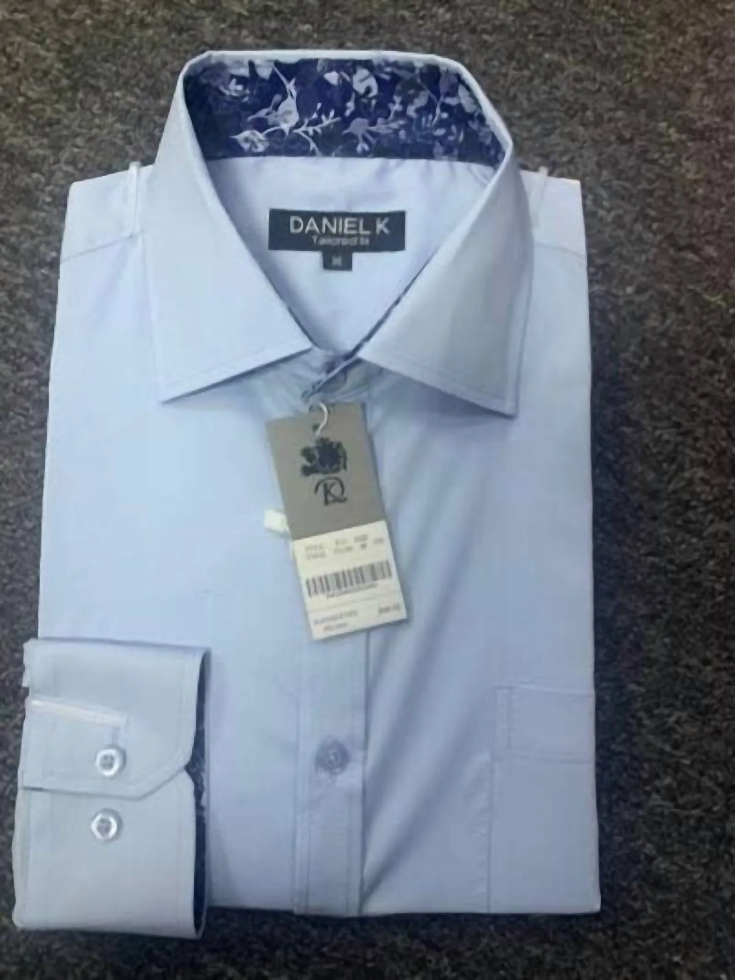 Men's Long Sleeves Dress Shirt In Light Blue Comfortable fit