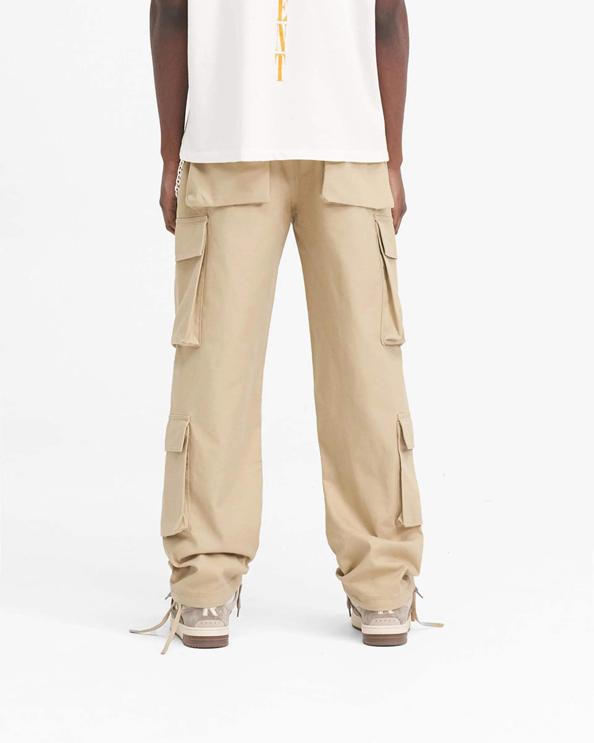 Modern Fit FlexibleStretchWeave Baggy Cargo Pant - Sandstone