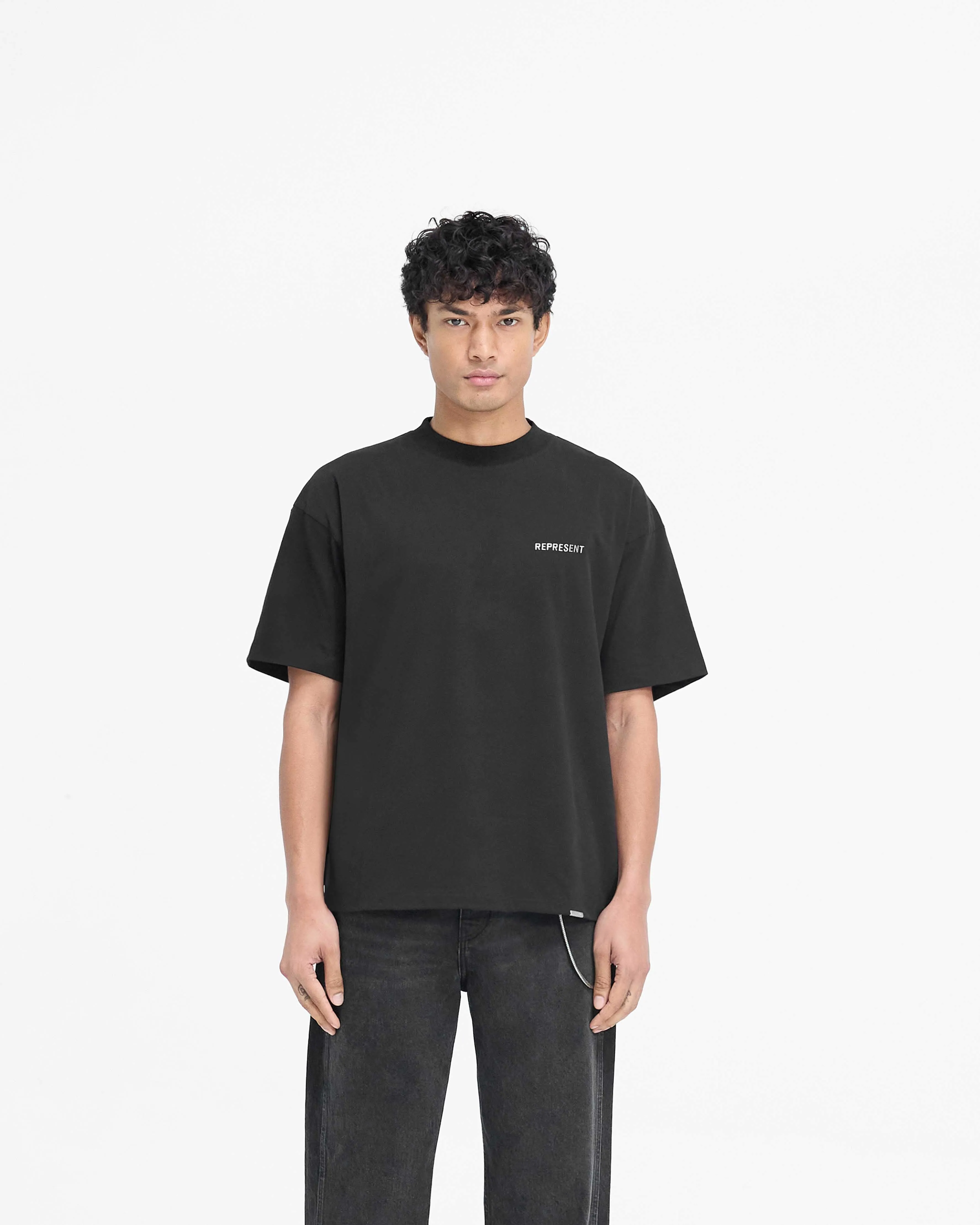 Slim Waistband Block Logo T-Shirt - Jet Black