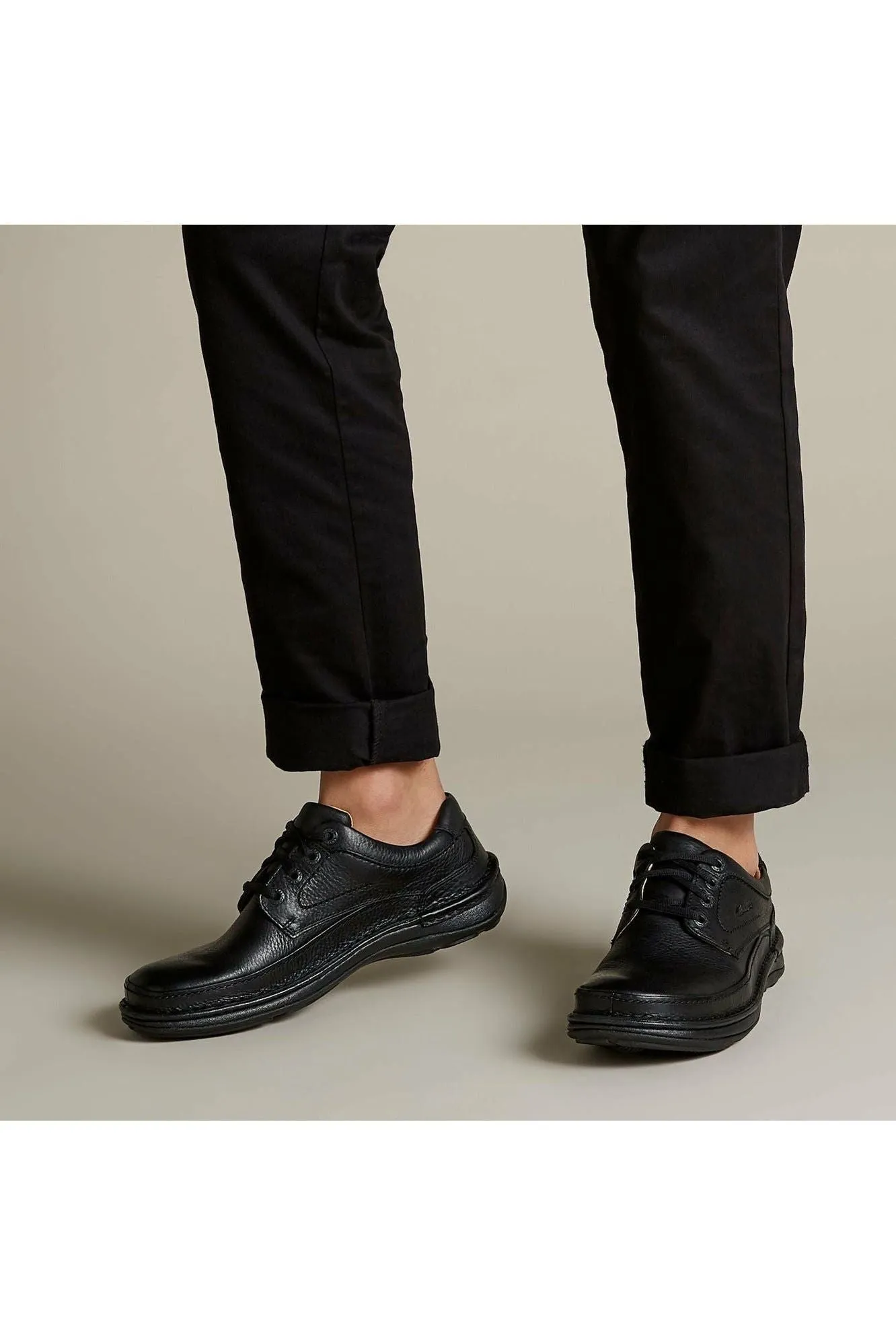 material Clarks Nature Three in Black leather
