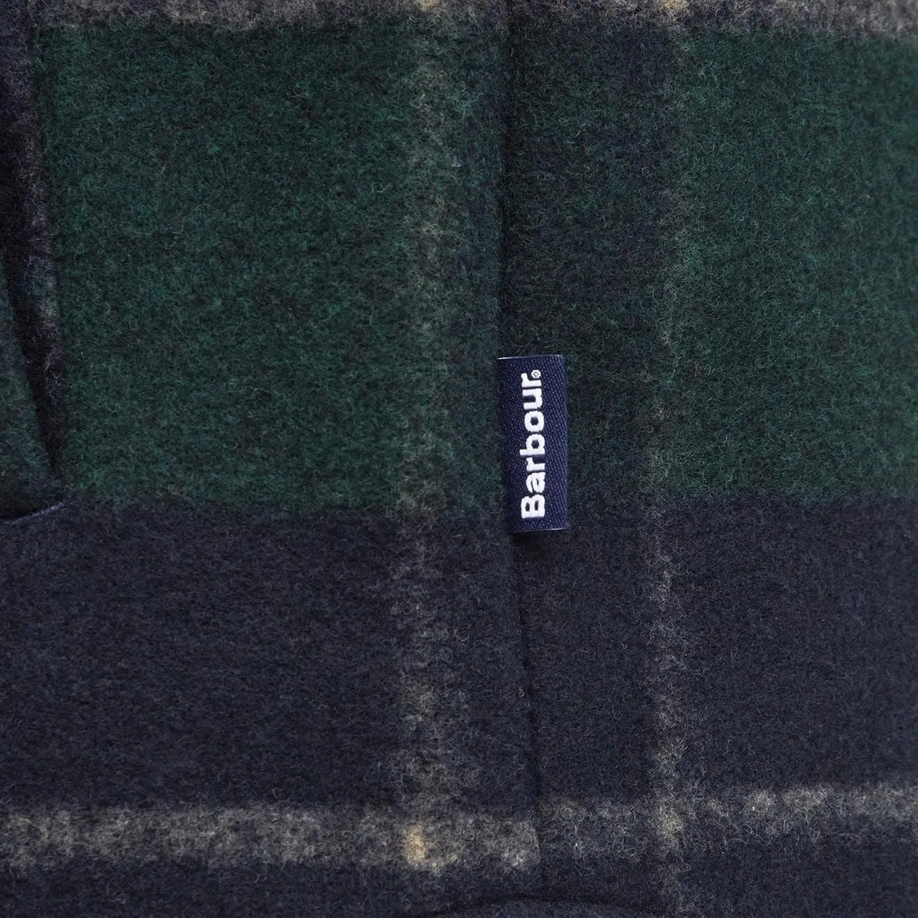 Barbour Chapter Tailored Check Overshirt Green Loch Tartan Durable Thread Construction