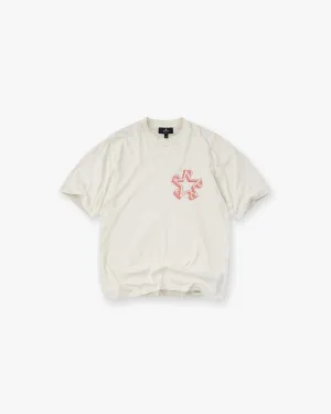 Active Trend Look Initial Star T-Shirt - Flat White