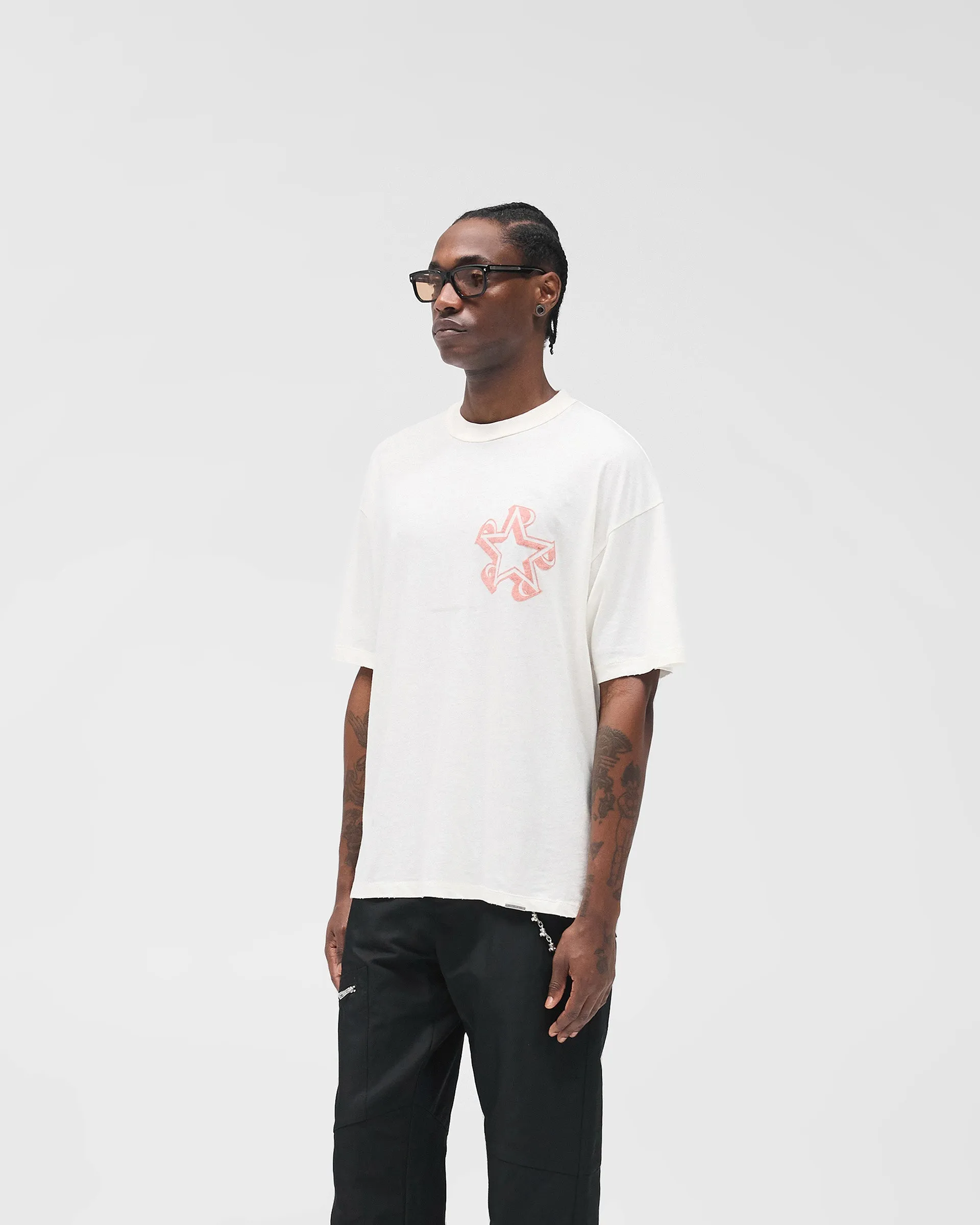 Initial Star T-Shirt - Flat White Cozy Comfort Fit PocketDetail