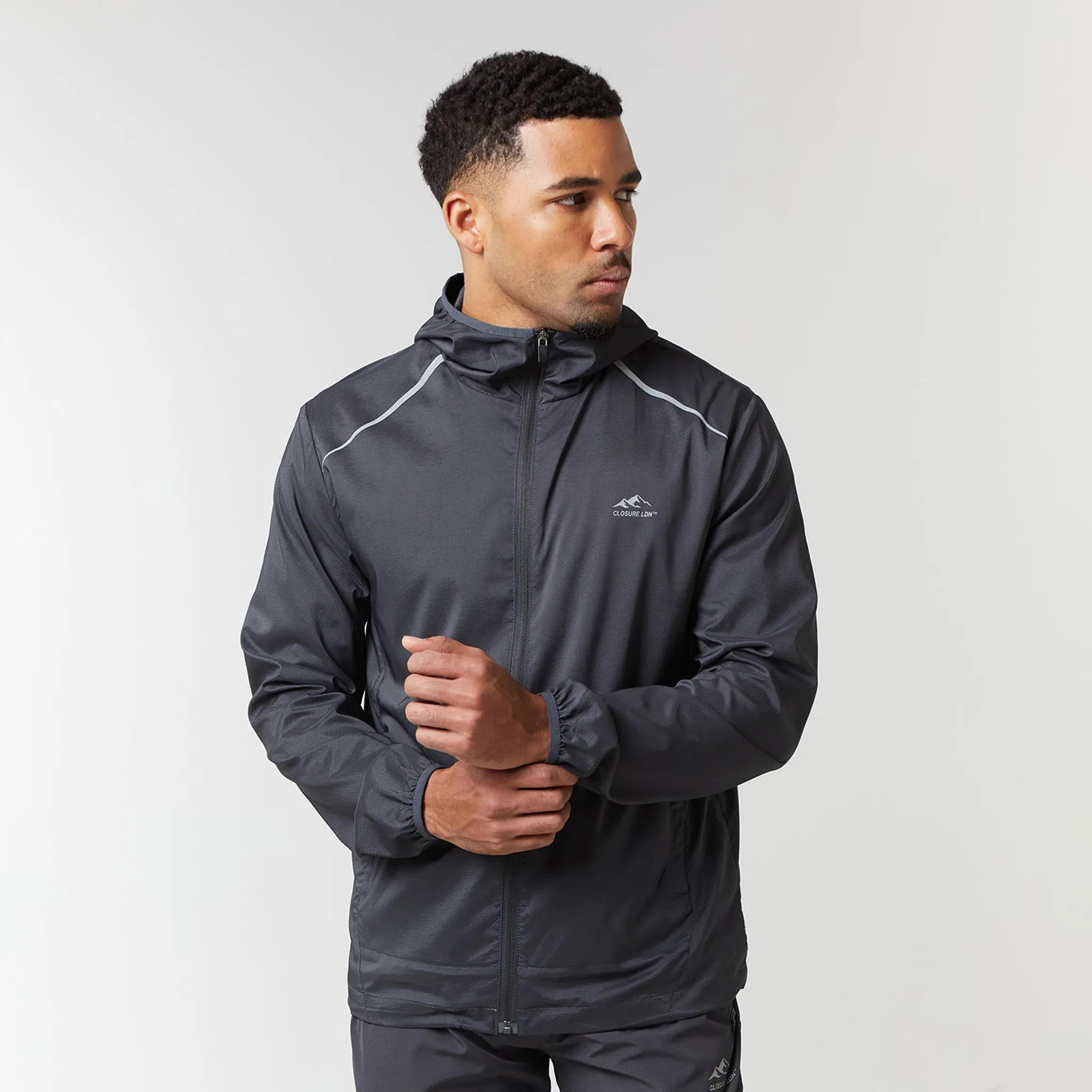 Noise Reducing Fabric Core Windbreaker | Charcoal