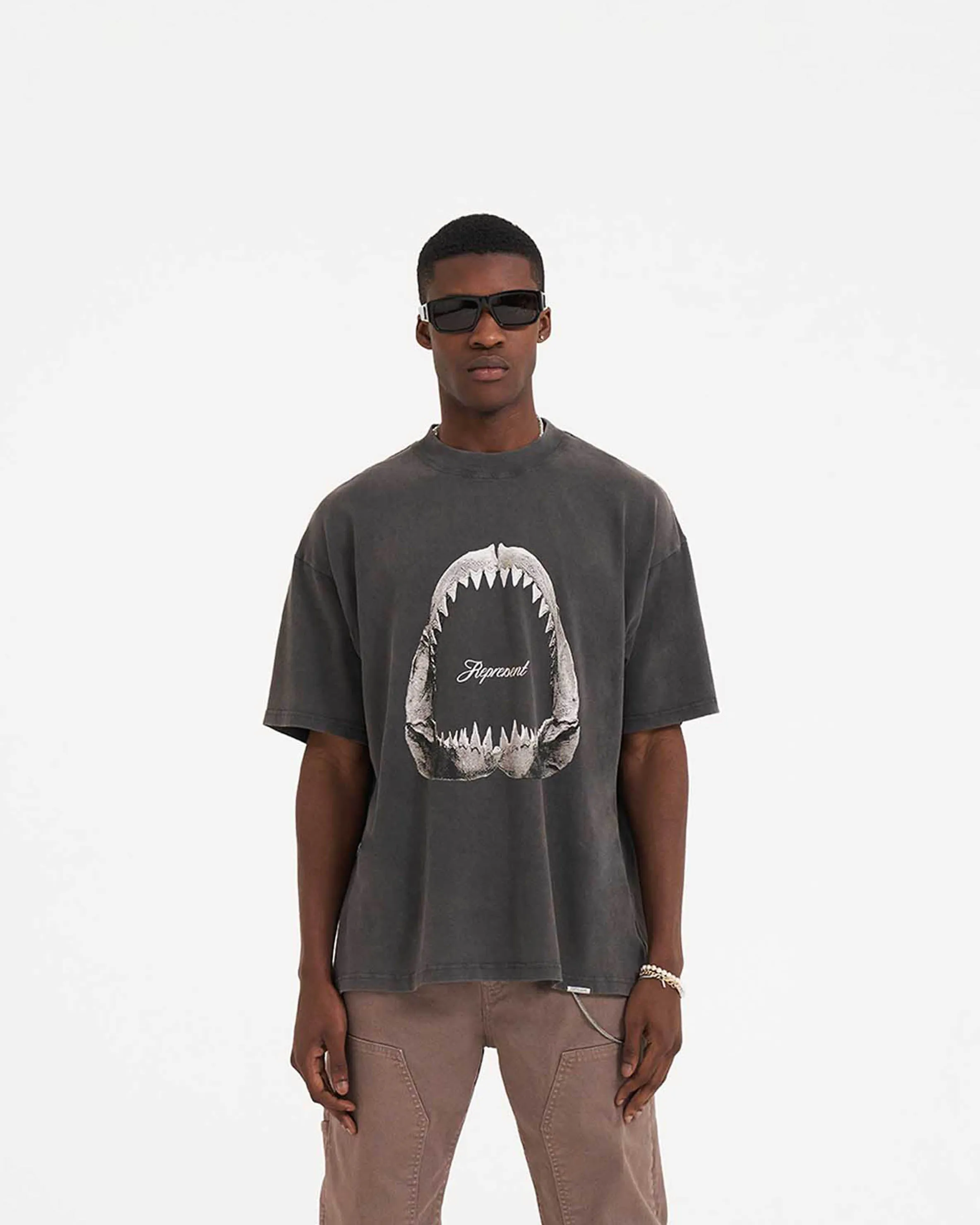 Cozy Design Shark Jaws T-Shirt - Vintage Grey