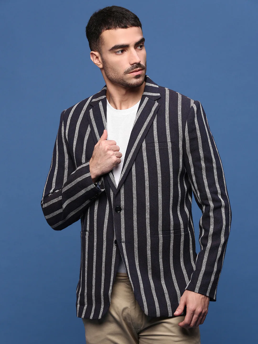 Men's Navy Blue Slim Fit Single-Breasted Checked Notched Lapel Cotton Blazers snap closure