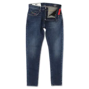 Diesel - D-Strukt 009NV Slim Jeans in Blue Teen Outfit Eco Friendly Travel Outfit Everyday Motion