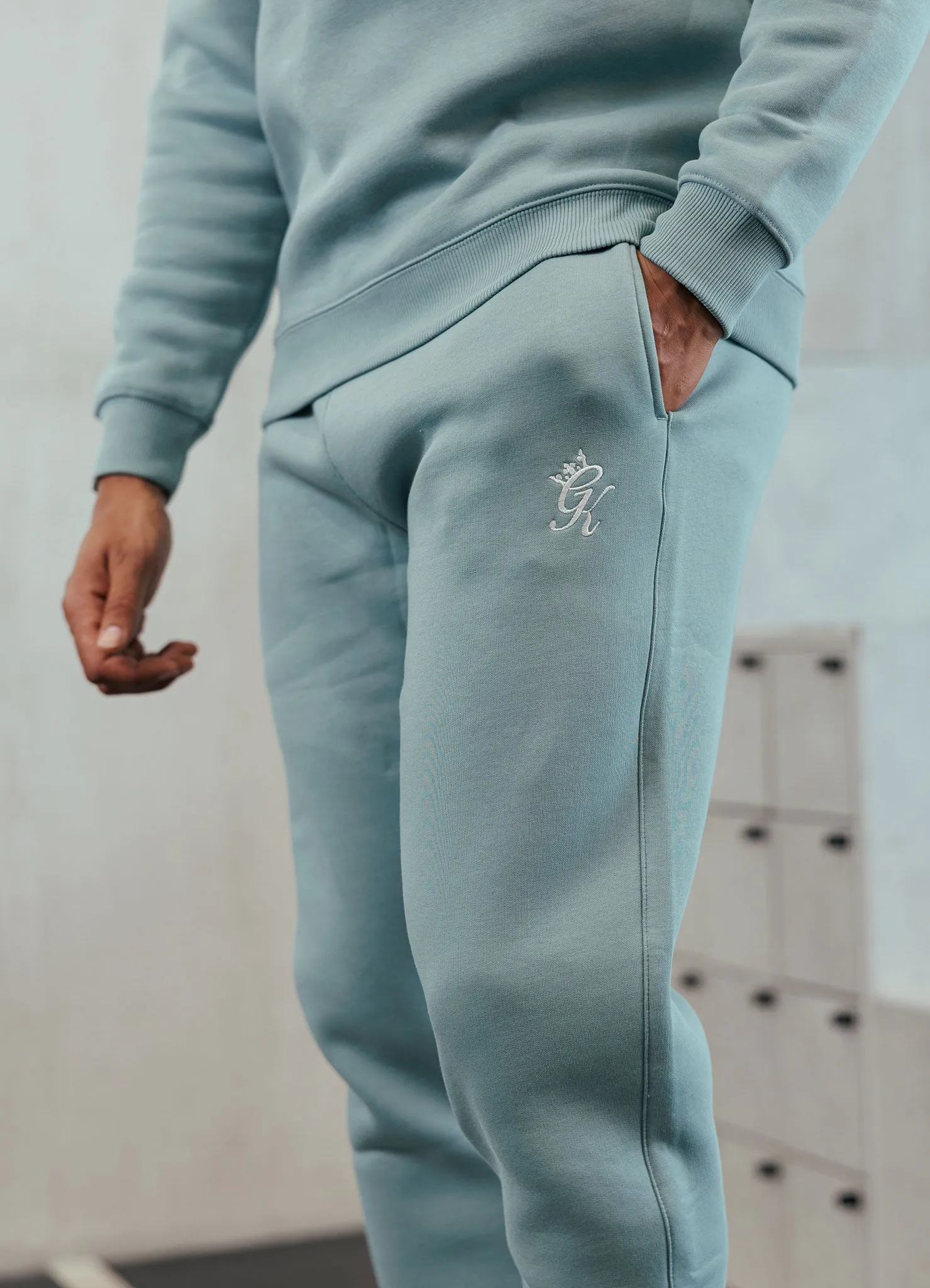 Gym King Fundamental Fleece Jogger - Smoke Roomy Fit Flattering Look