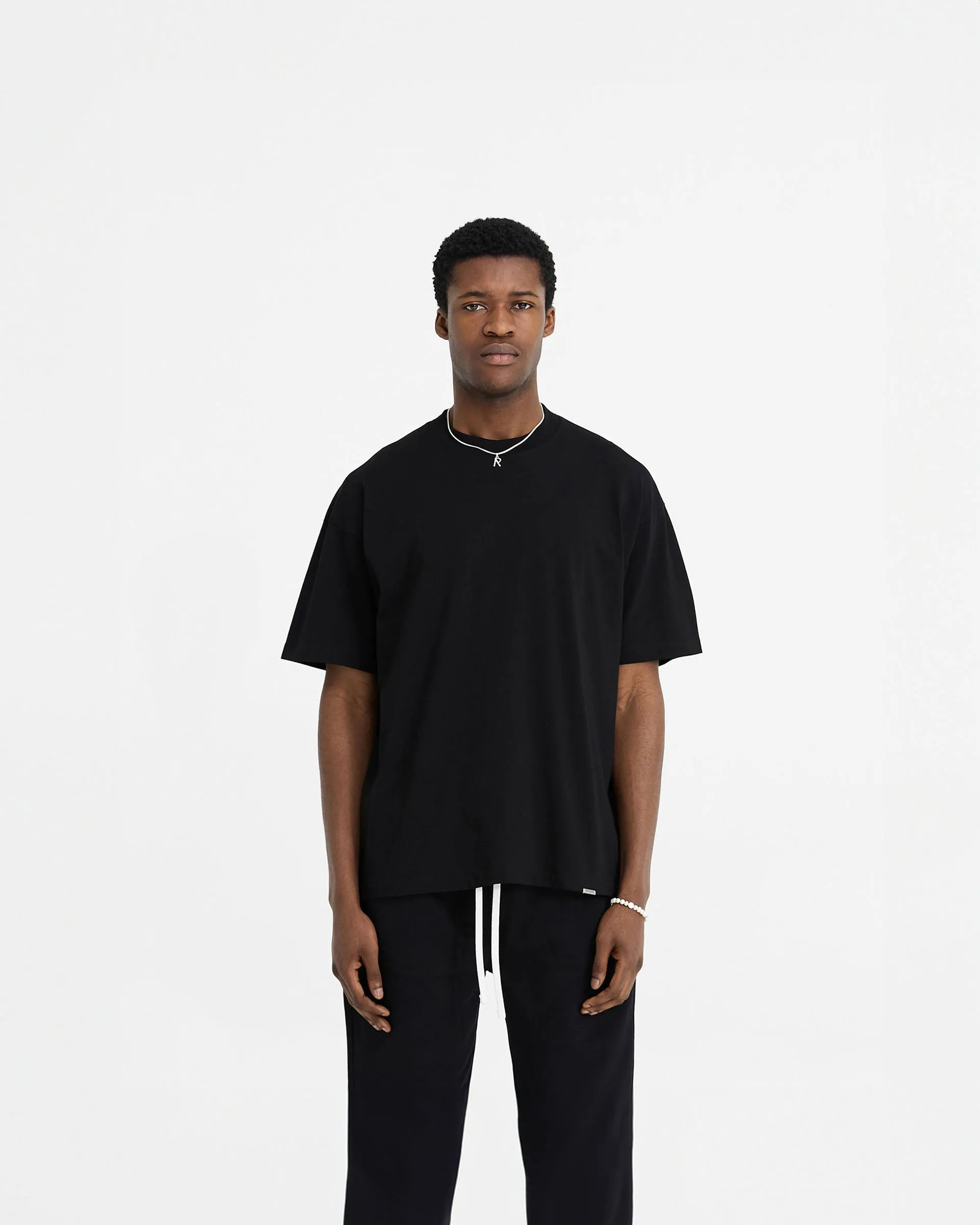 ComfortOptimizedConstruction Initial Oversized T-Shirt - Black
