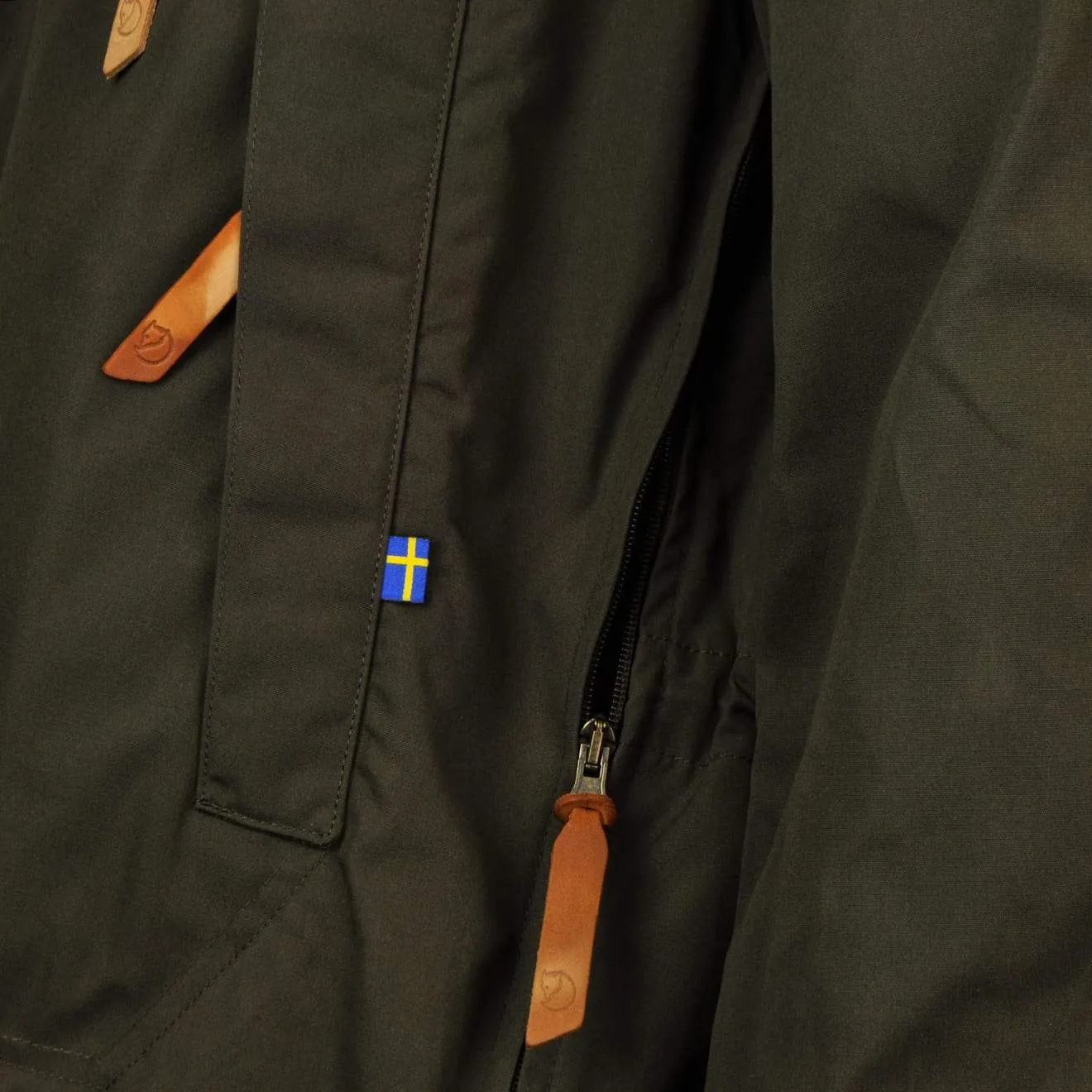 Fjallraven Anorak No. 8 Dark Olive Adjustable Drawstring Waist