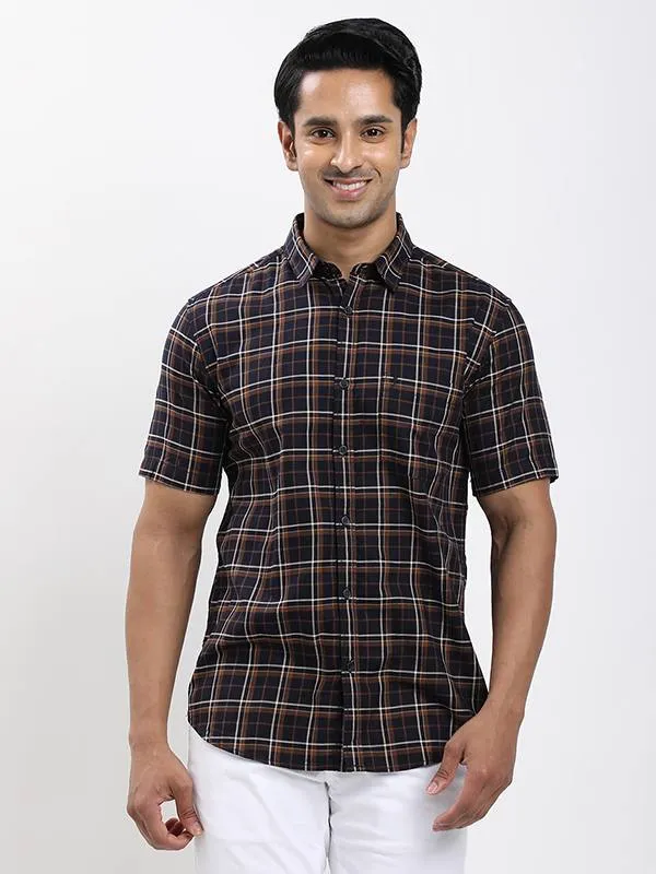 Stylish Design Lightweight Wear Men Checked Half Sleeve Cotton Shirt