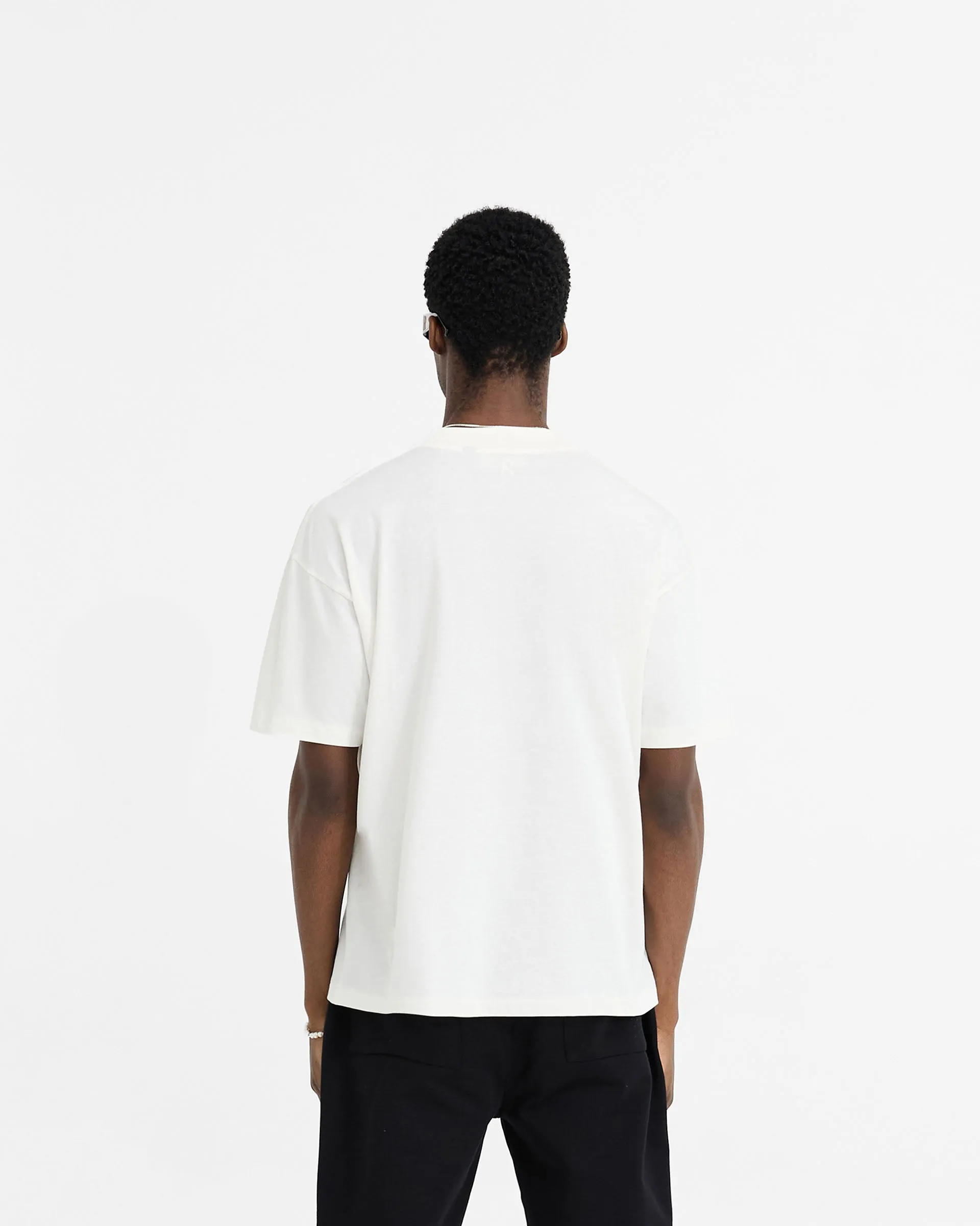 Initial Oversized T-Shirt - Flat White Simple and Light Fashion Comfort