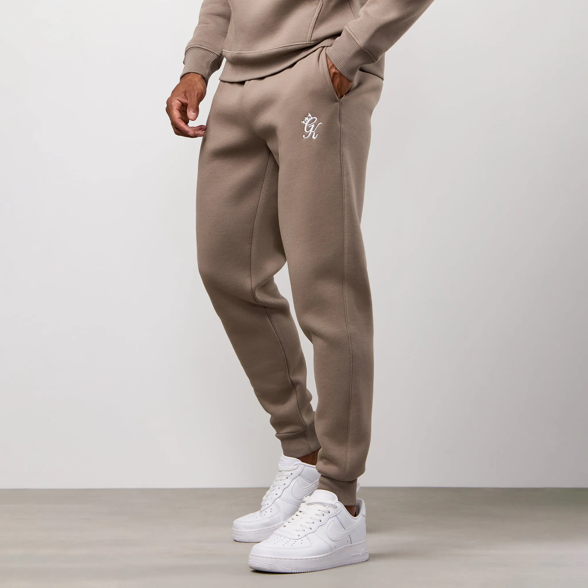 Flexible Cut Relaxed Comfort Look Gym King Fundamental Fleece Jogger - Truffle