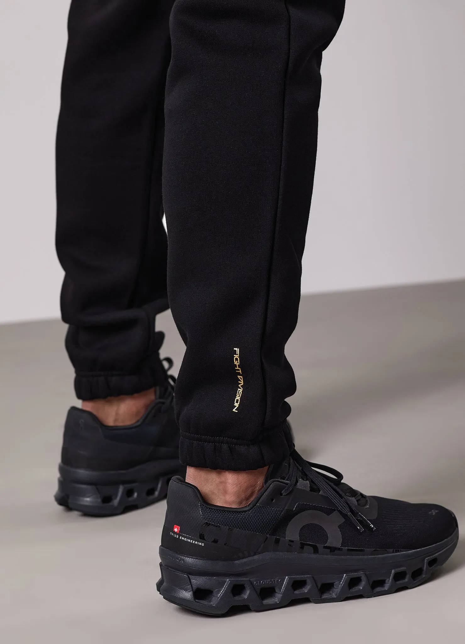 Gym King Fight Division Jogger - Black Breathable Wear Fit