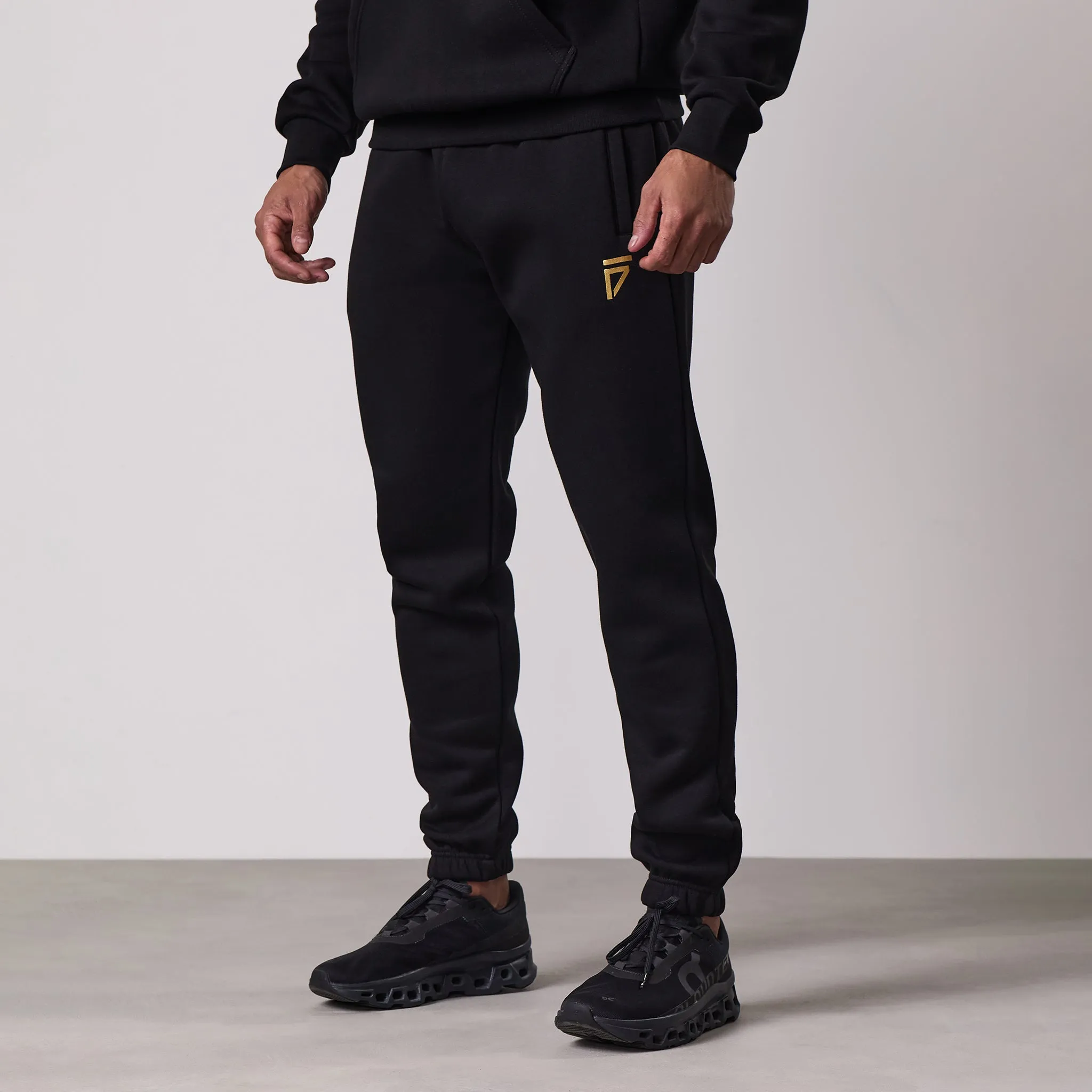 Tapered Leg Design Relaxed Fit Design Gym King Fight Division Jogger - Black