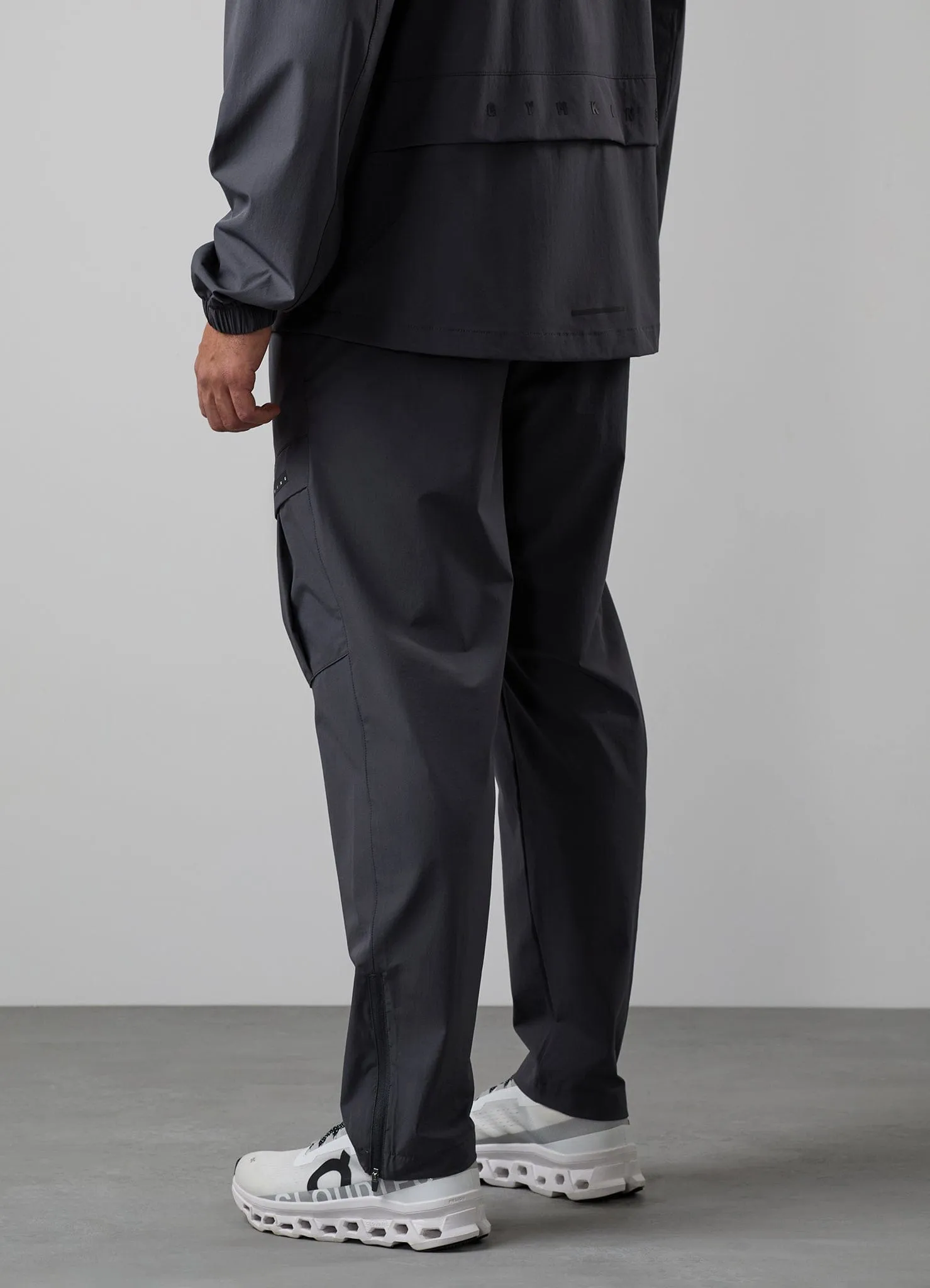 Contoured Panel Design Water Repellent Gym King Pursuit Pant - Graphite