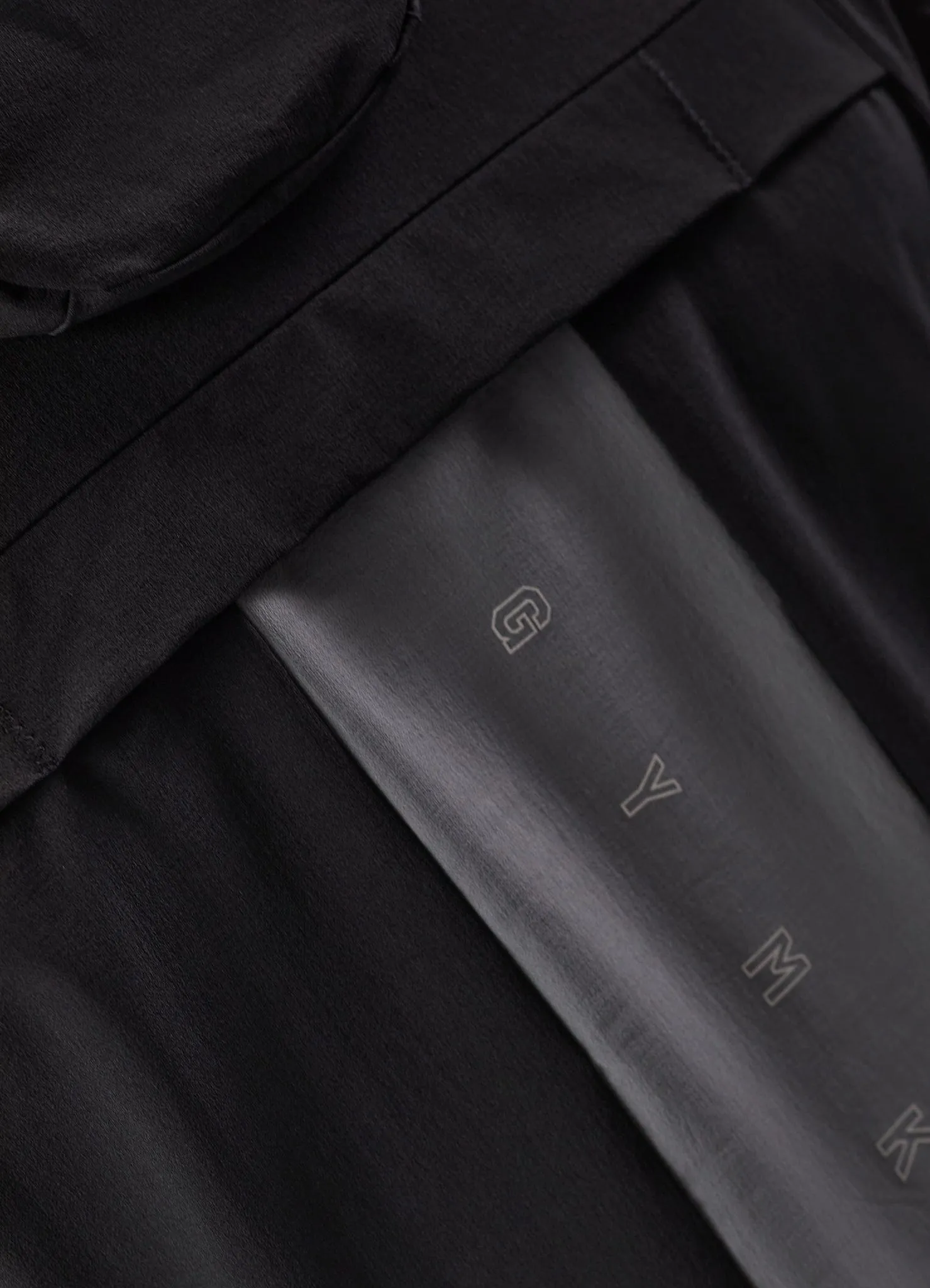 Gym King  React Woven Pant - Black Ready For Action Water Resistant