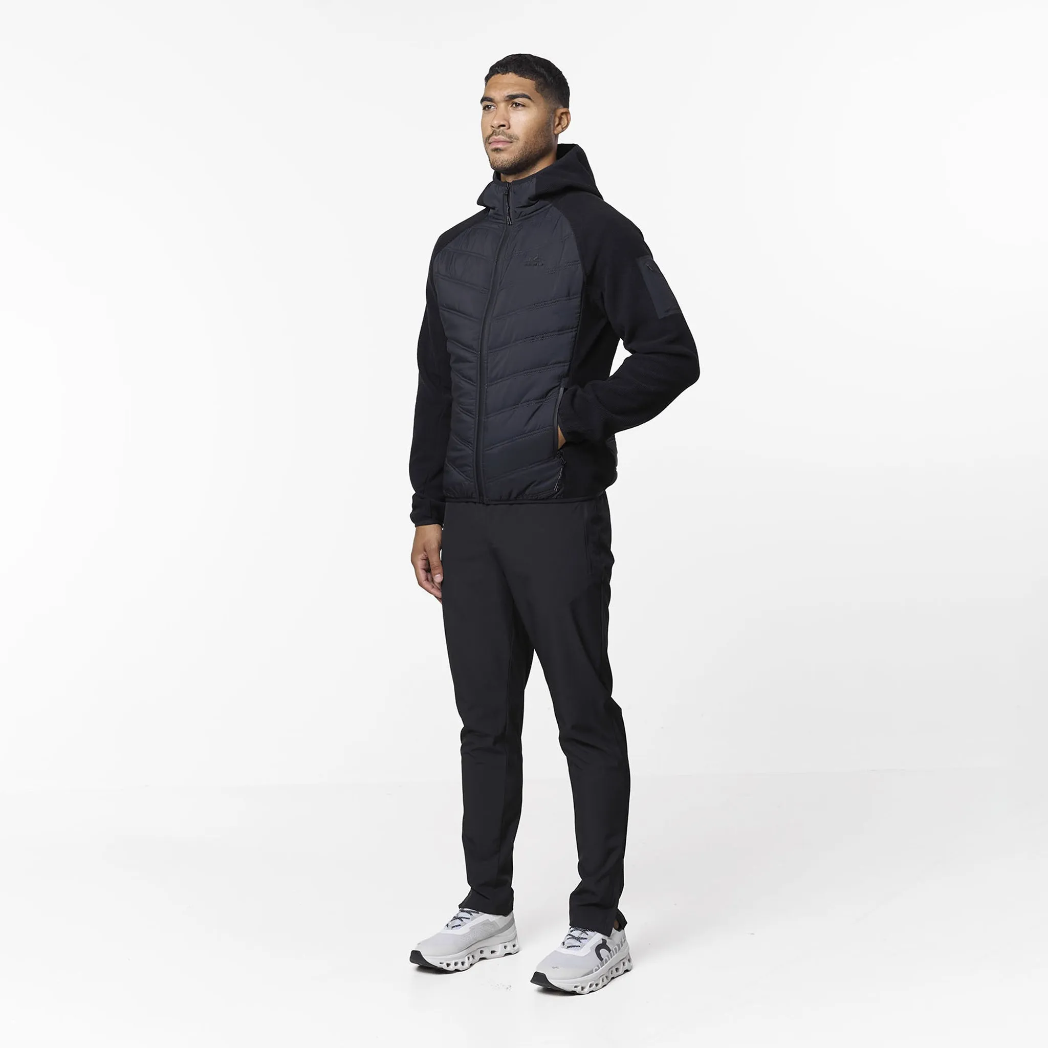 MoistureWickingInterior Airflow Optimization Heat Seal Hybrid Jacket | Black