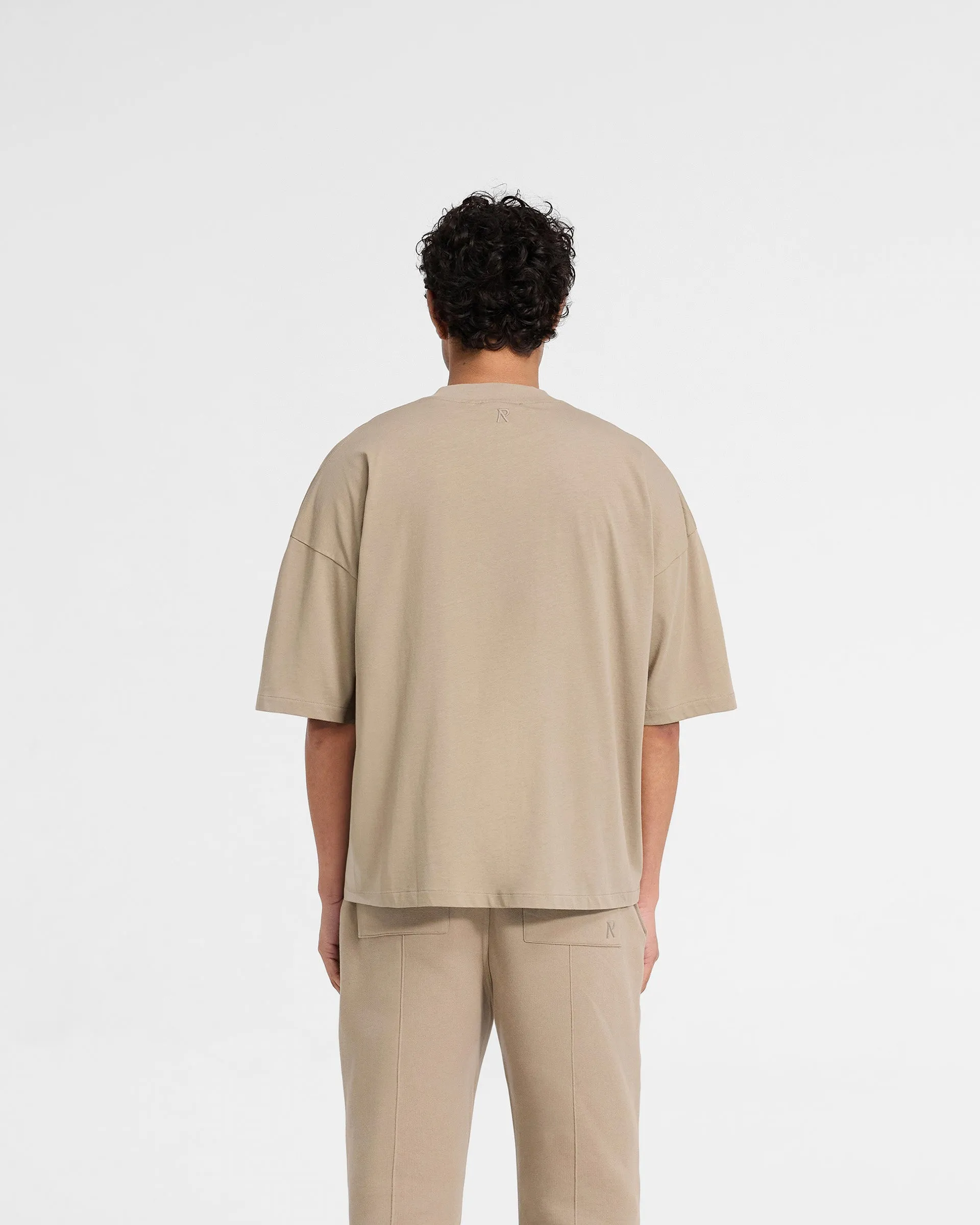 Initial Boxy T-Shirt - Dune Stylish Fit