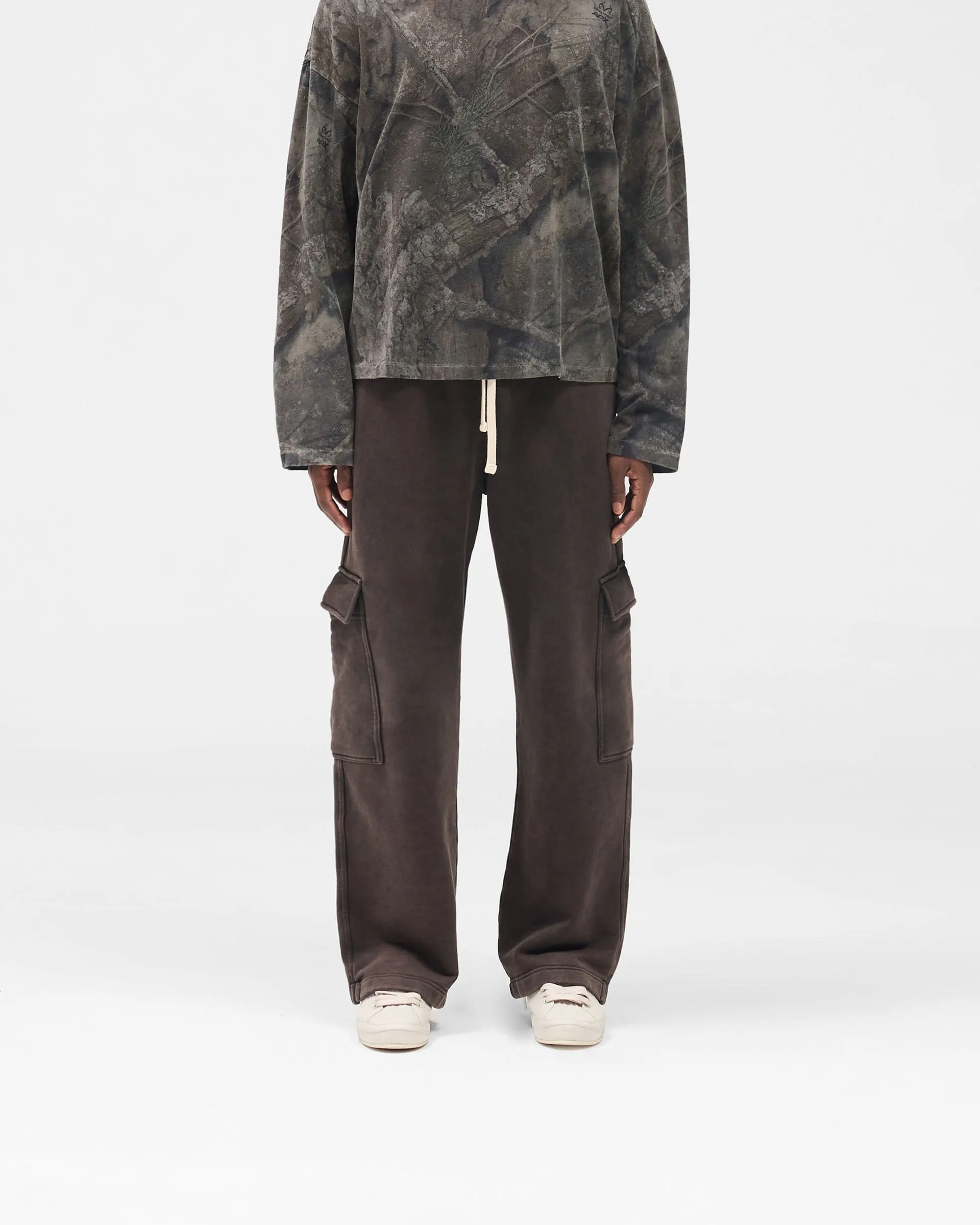 Initial Cargo Sweatpants - Coffee Wide fit