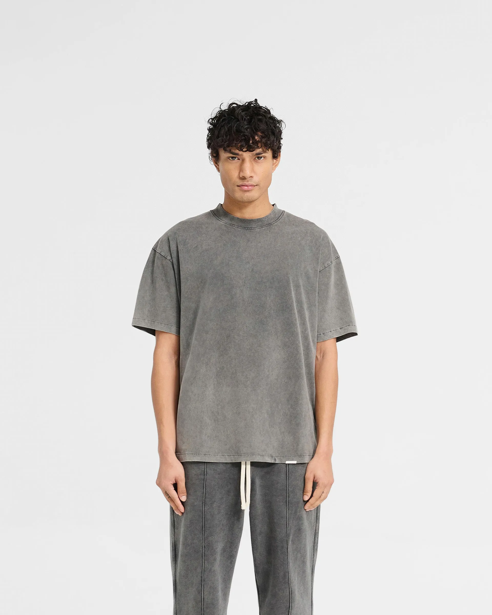 Initial Oversized T-Shirt - Vintage Grey SustainableManufacturing NonRestrictive Cut