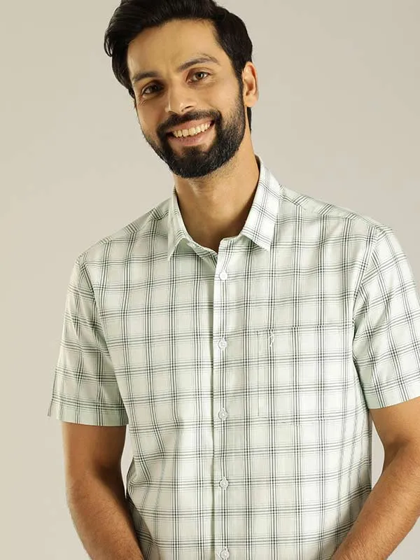 Men Checked Half Sleeve Cotton Shirt All Purpose Weave Design Patterned Texture