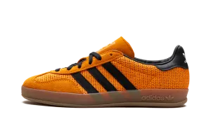 Gazelle Indoor "Orange / Core Black" Non Slip Design Elastic Fit