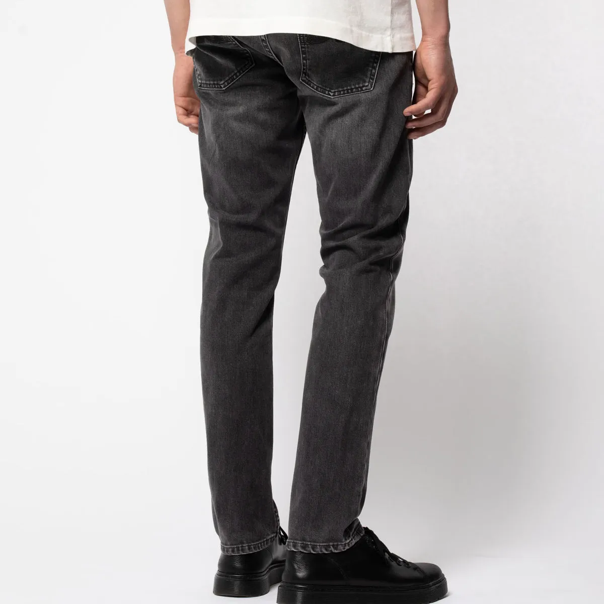 Modern Silhouette Nudie Jeans - Lean Dean Black Skies Jeans