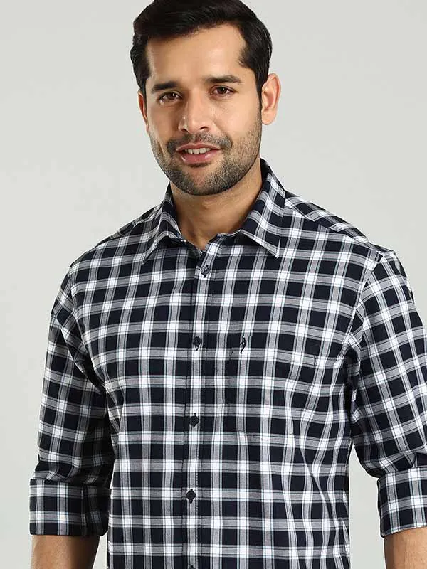 Coffee Run Men Checked Full Sleeve Cotton Shirt