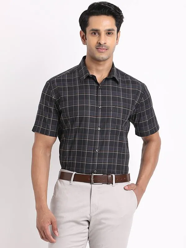 Subtle Print Active Lifestyle Men Checked Half Sleeve Cotton Shirt