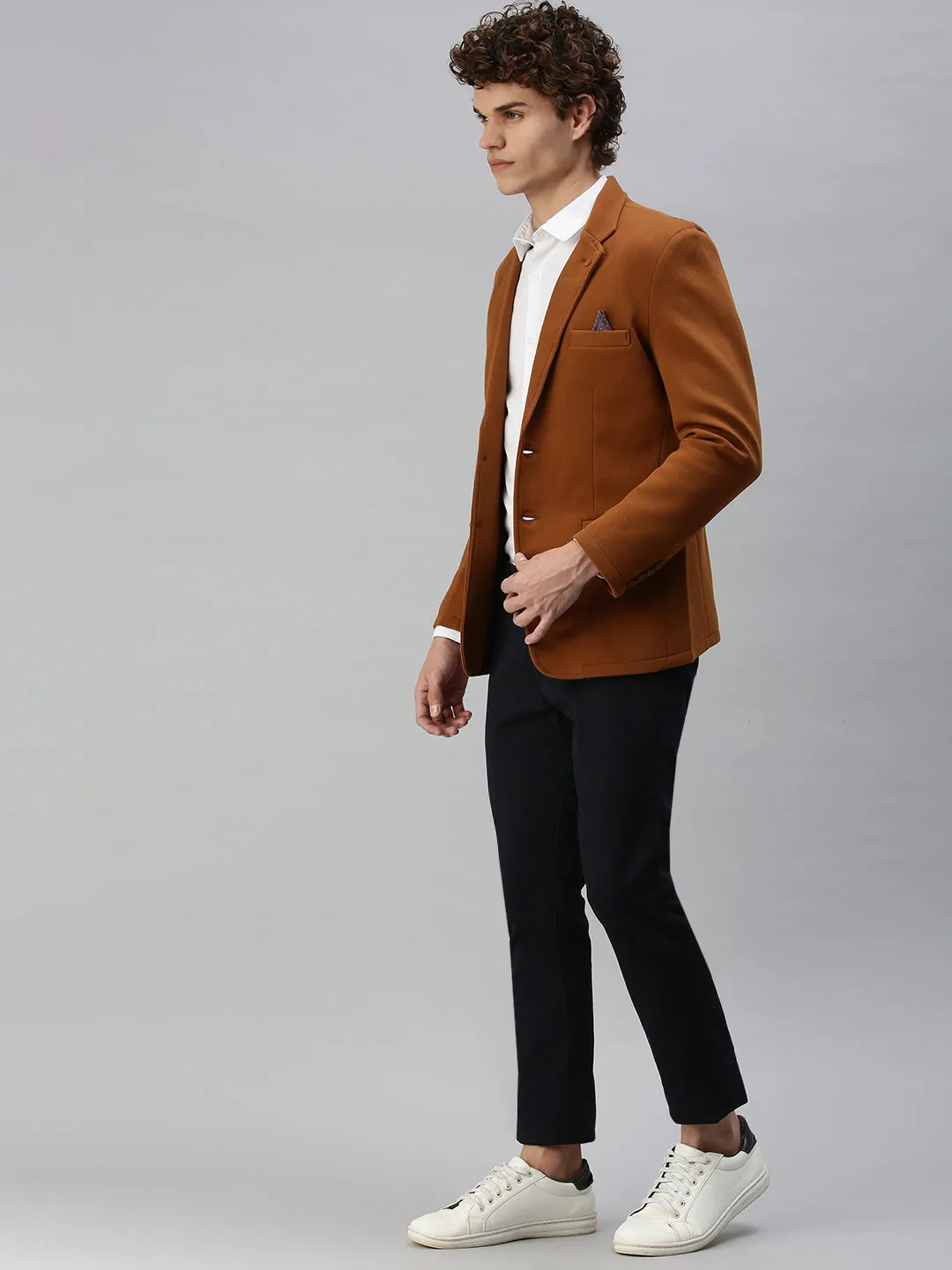 Men's Brown Solid Single-Breasted Slim-Fit Blazer Lightweight Lining