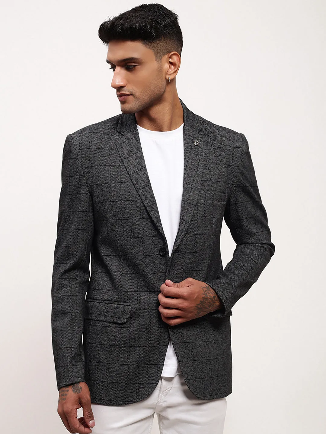 Men's Grey Checked Slim-Fit Notched Lapel Single Breasted Blazer MultiPocket Layout QuickAccessPockets