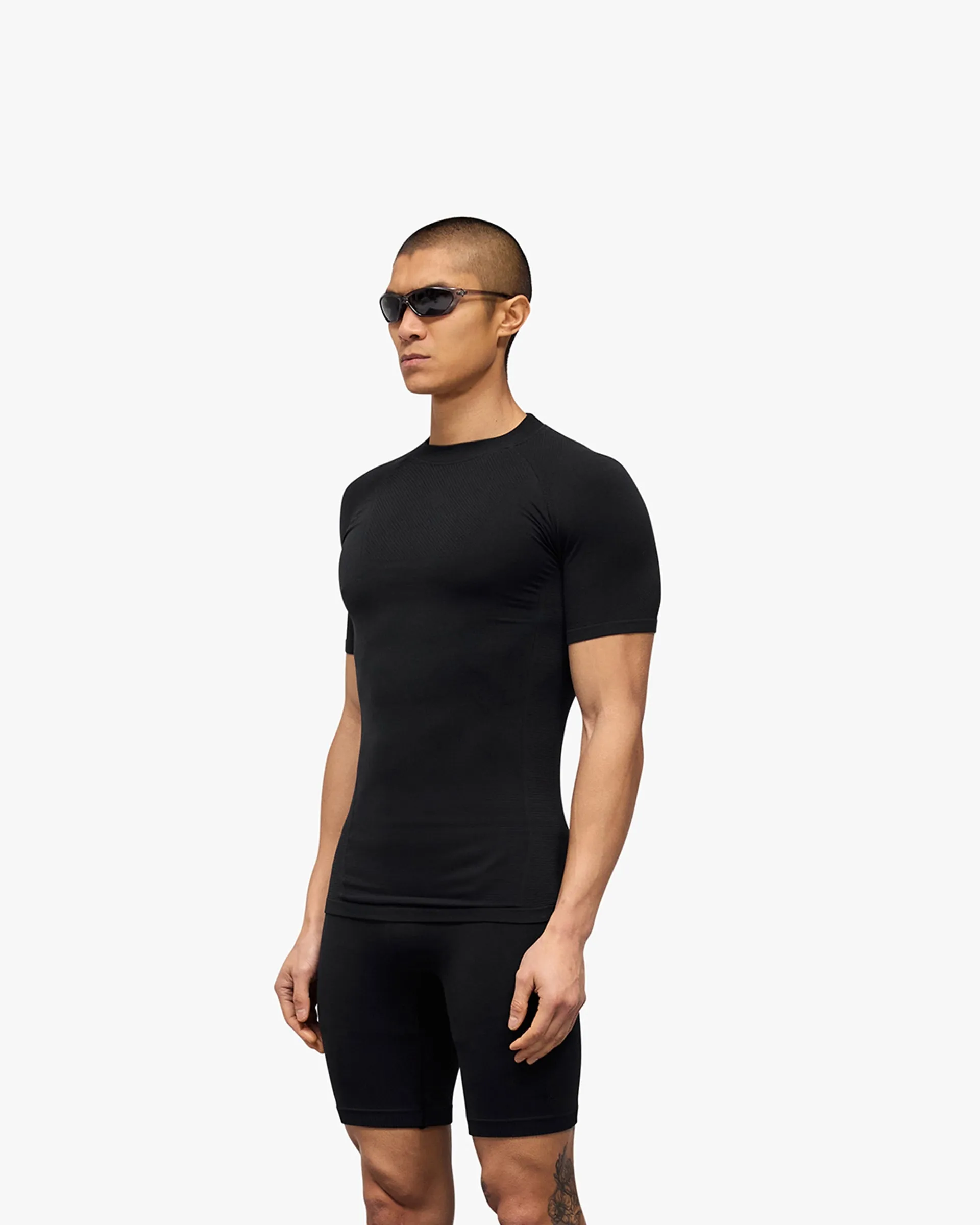 247 DNA Seamless T-Shirt - Black Versatile and Stylish