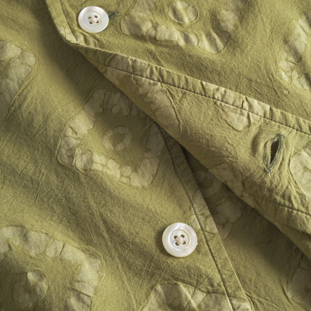 Norse Projects Mads Batik SS Shirt Moss Green Tailored Silhouette