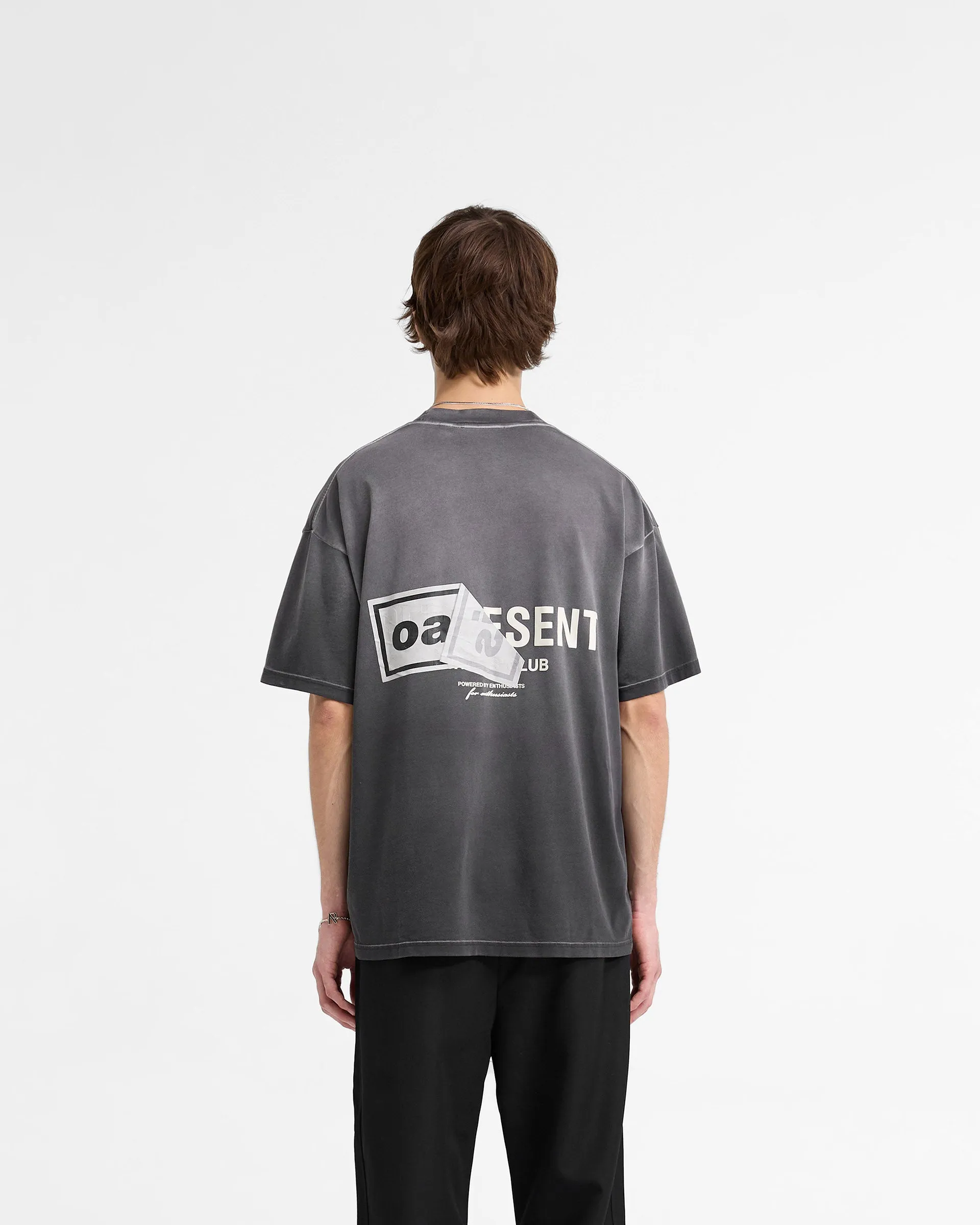 soft look Essential Look Represent X Oasis Owners Club T-Shirt - Stained Black
