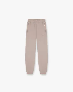 Comfortable fit Slim Look Fit Represent Owners Club Sweatpant - Mushroom