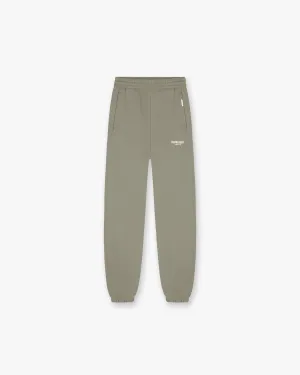 Tear Resistant Design Represent Owners Club Sweatpant - Olive