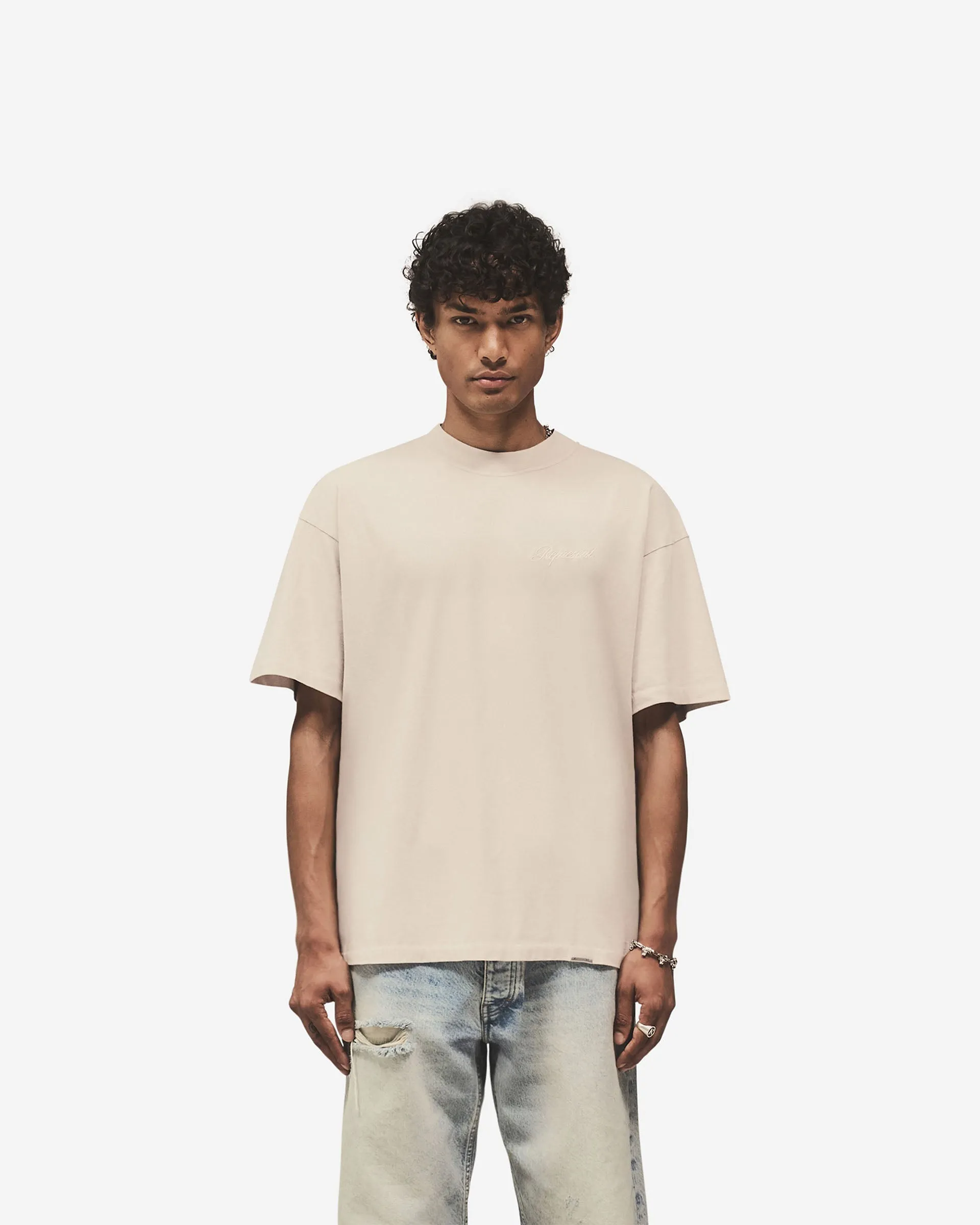 vacation wear ReinforcedNeckline Script Logo T-Shirt - Concrete