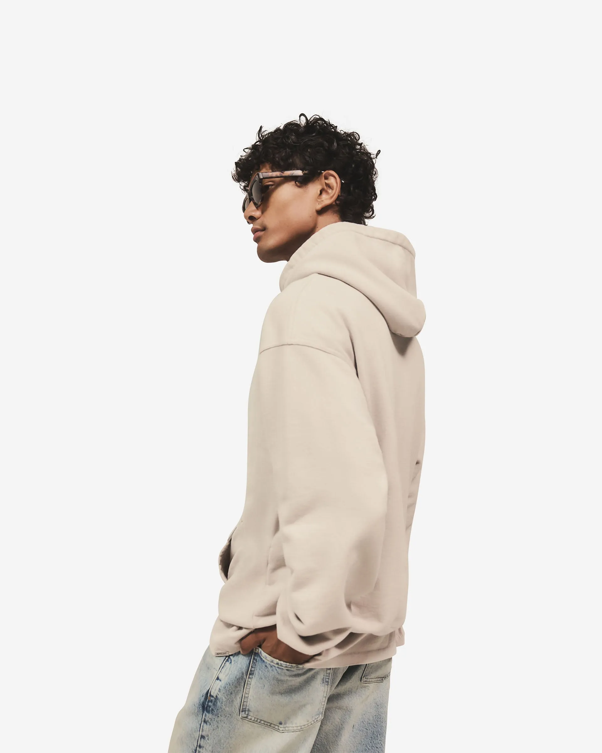 Chilly Weather Style Script Logo Zip Hoodie - Concrete