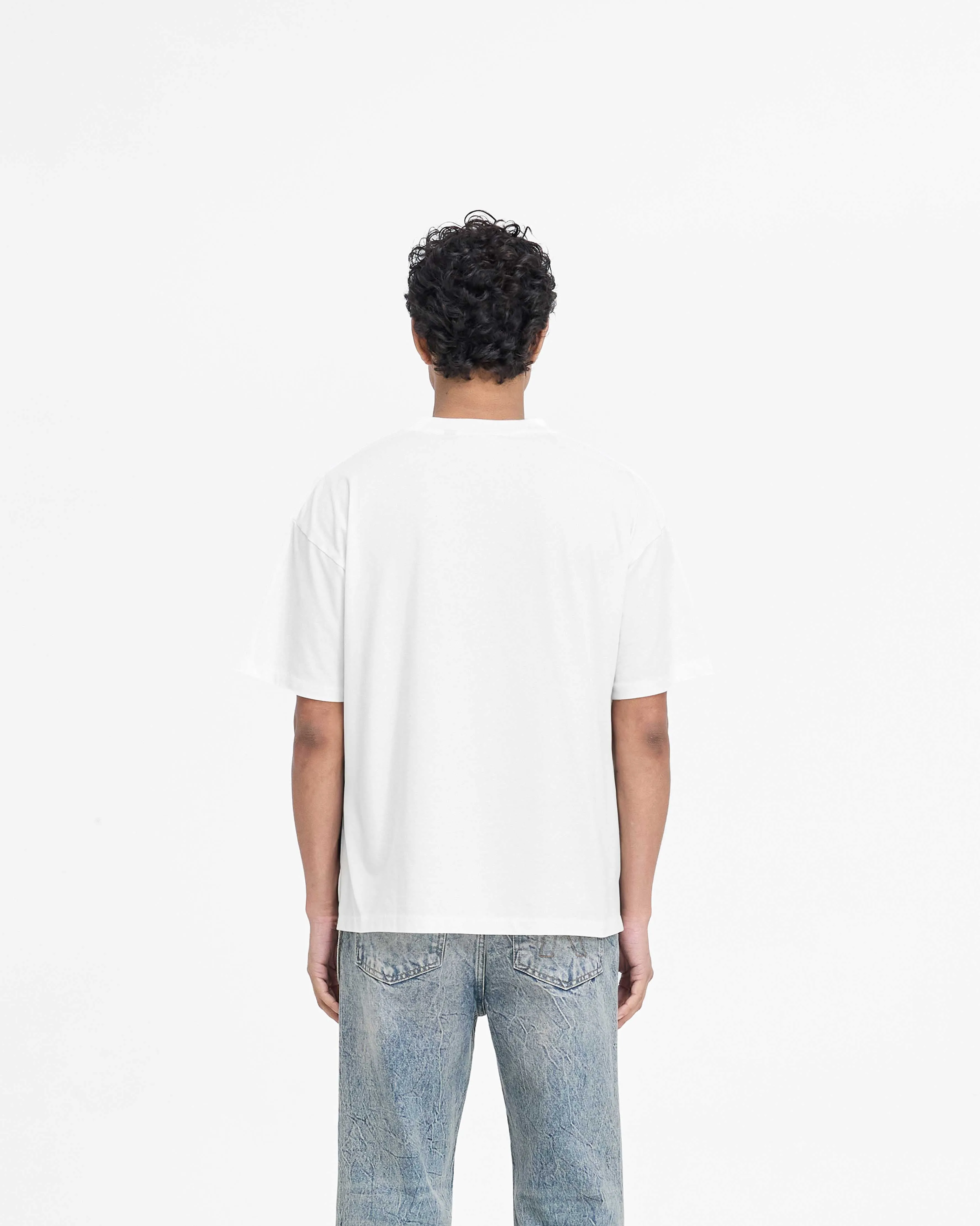 All-Day Wear Anti Pilling Surface Serif Logo T-Shirt - Flat White