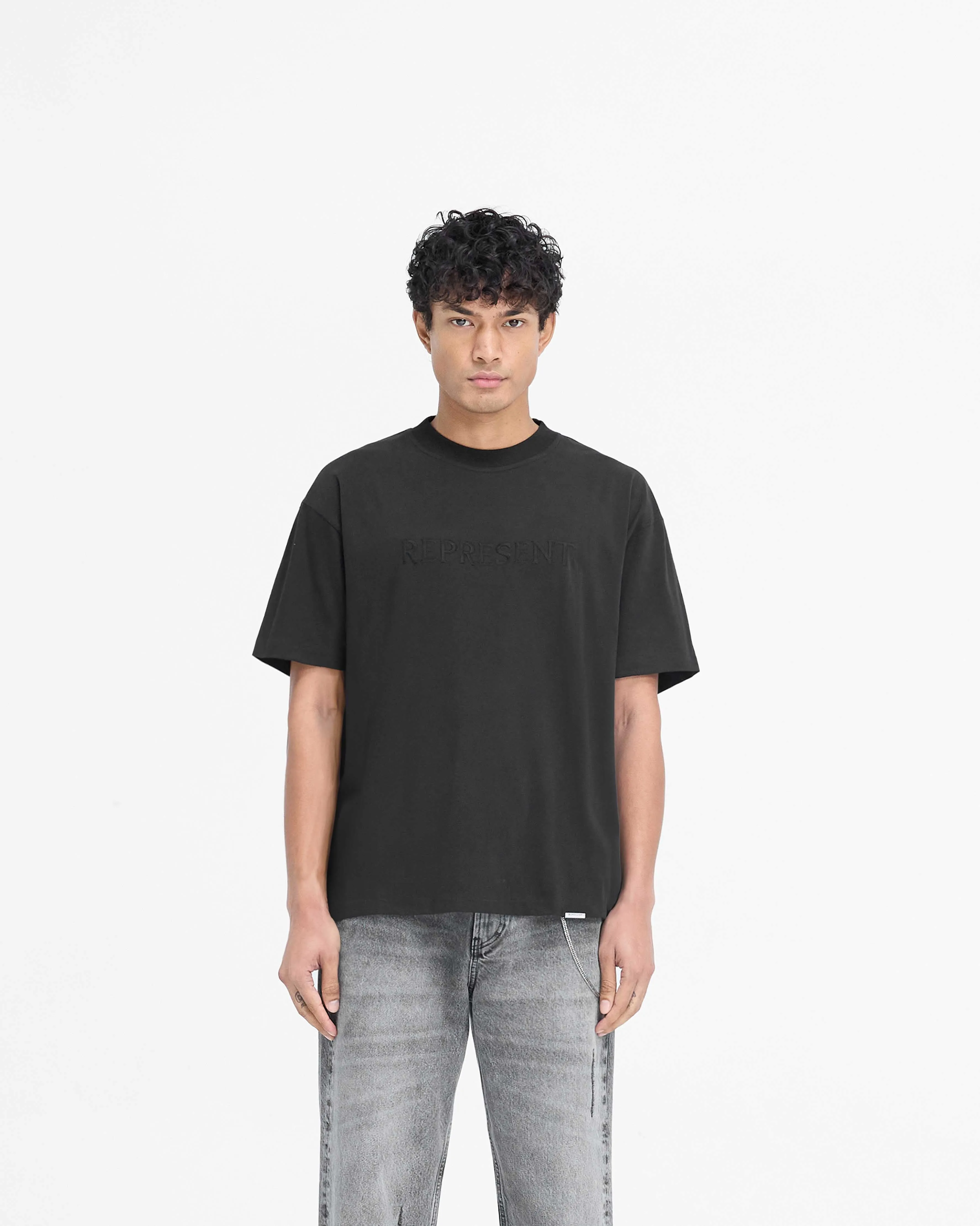 Breathable Layer Serif Logo T-Shirt - Jet Black