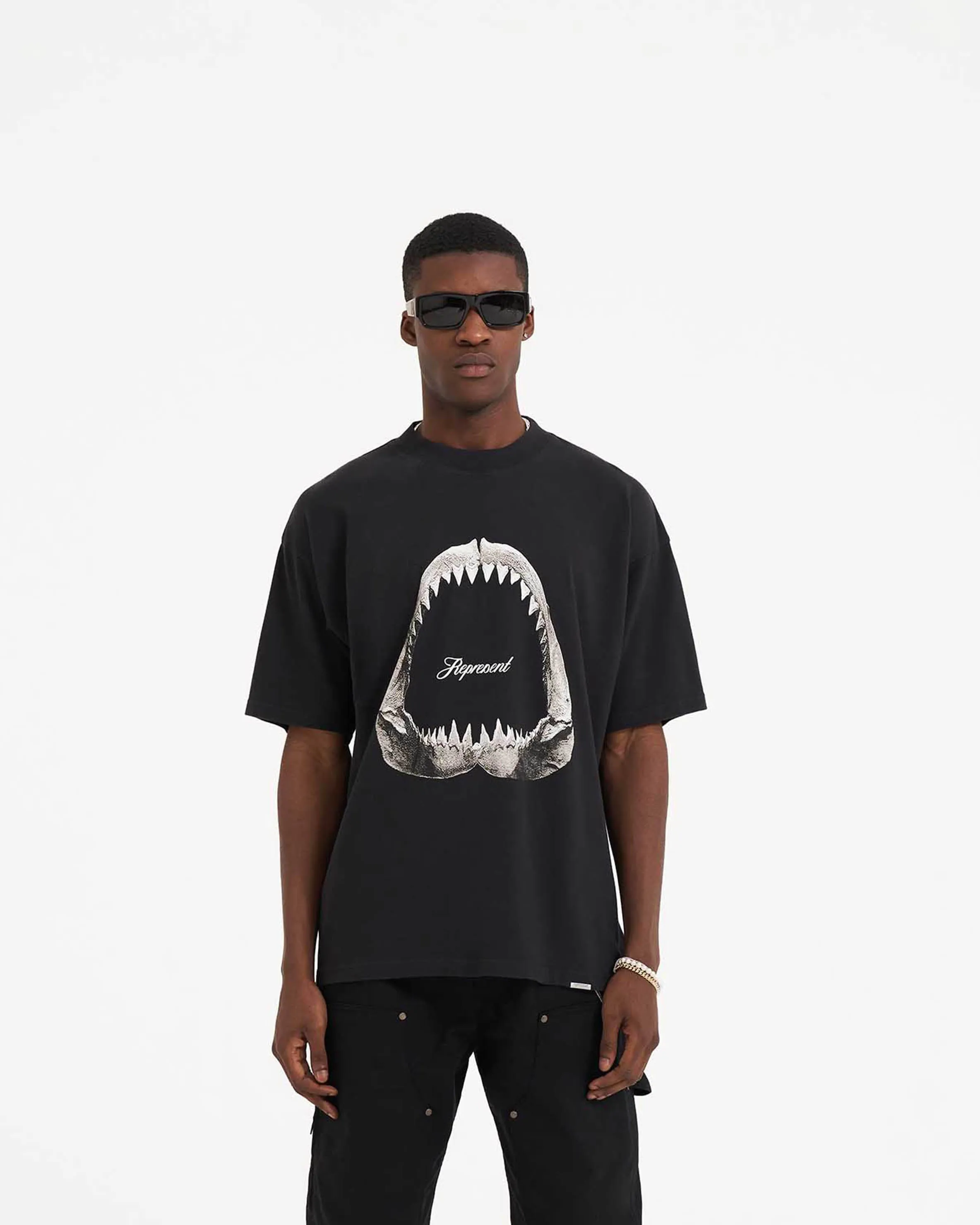 Shark Jaws T-Shirt - Off Black Urban Look Comfortable Fit Wear