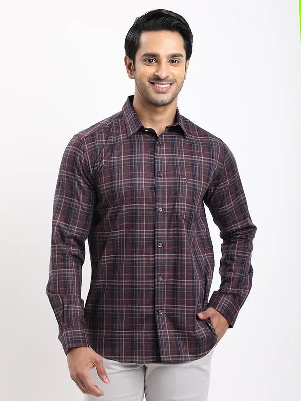 Workwear Style Travel Friendly Men Checked Full Sleeve Cotton Shirt