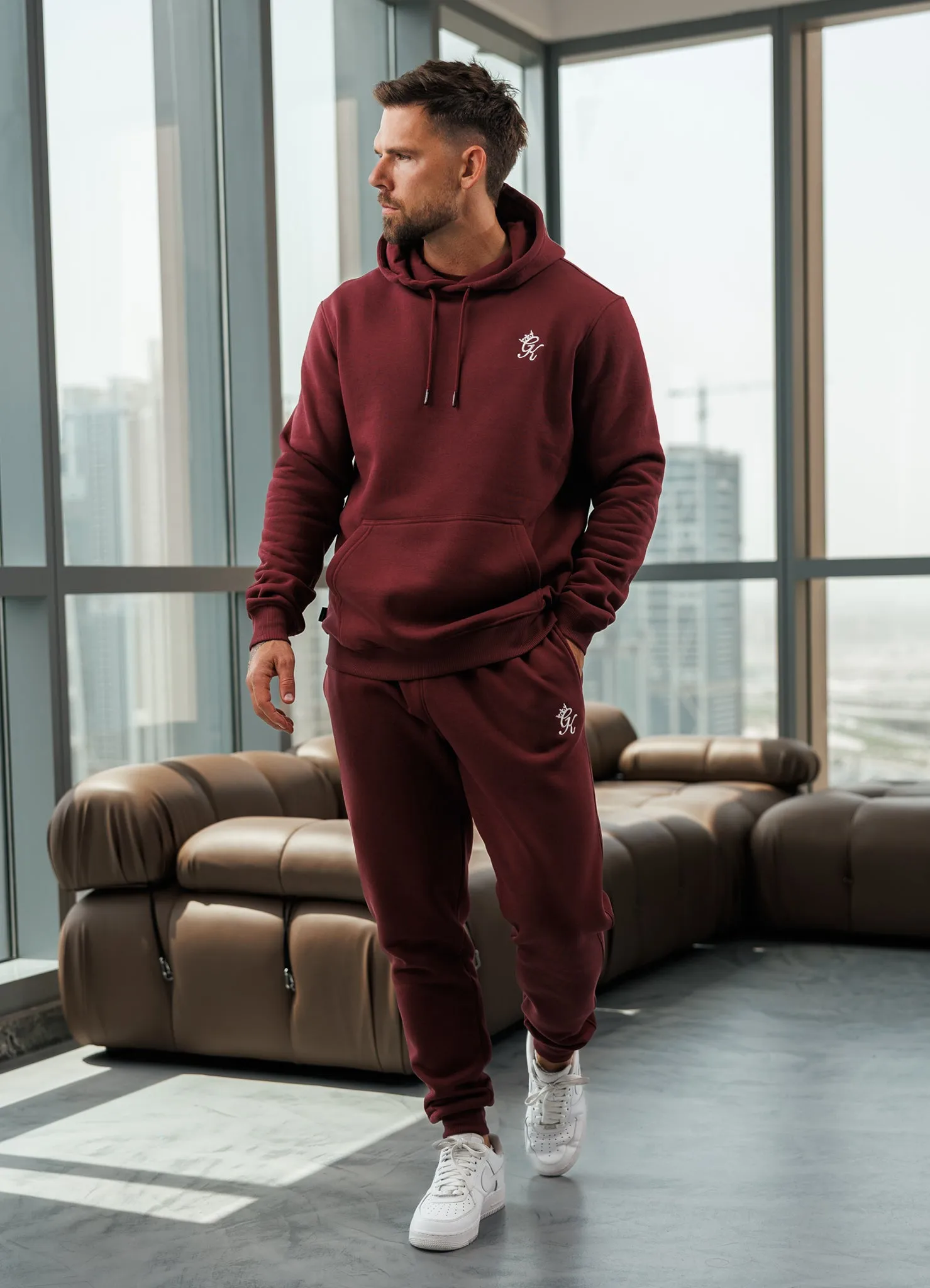 Gym King Fundamental Fleece Jogger - Burgundy Neutral Look