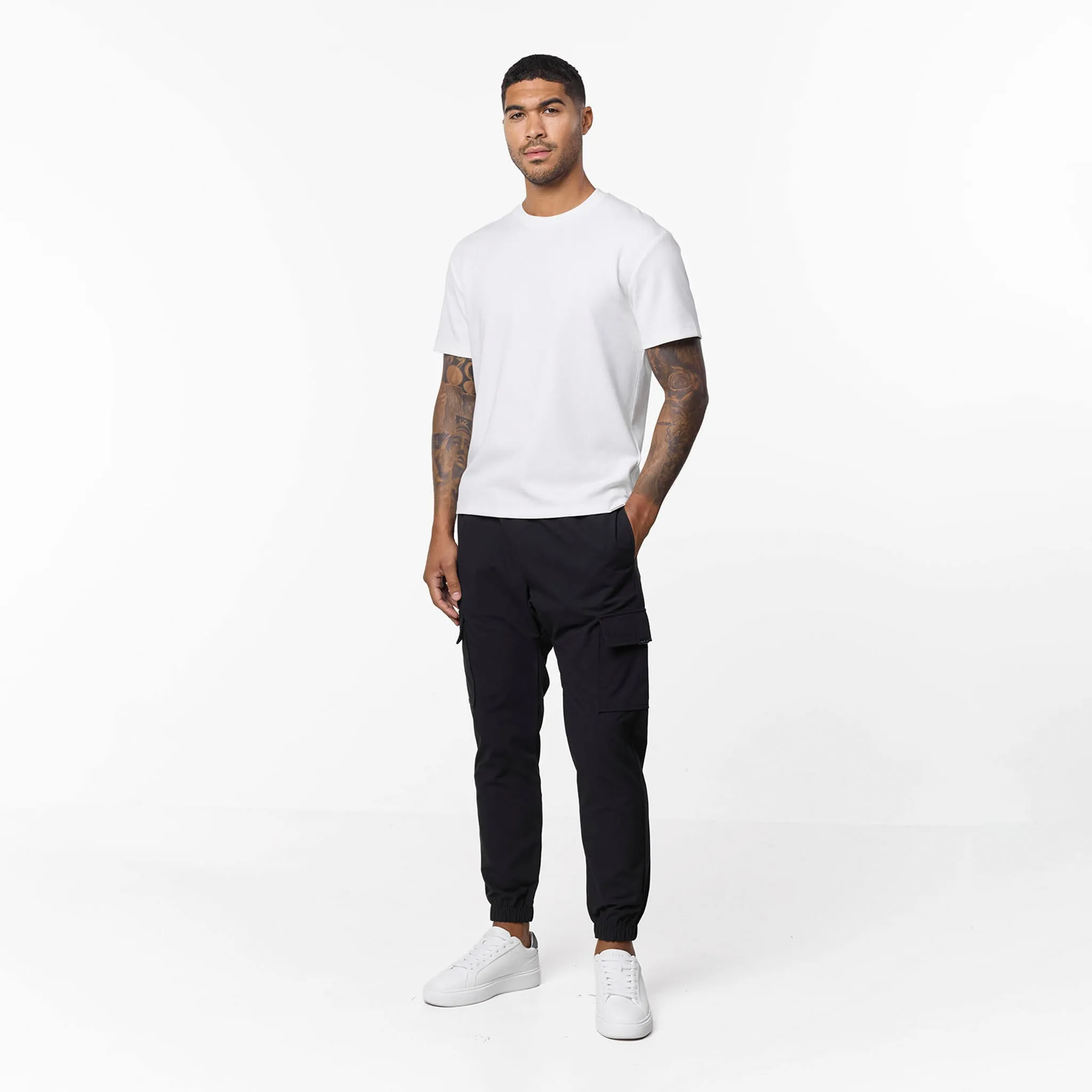 Smart Utility Cargo Pant | Black Fitted Style