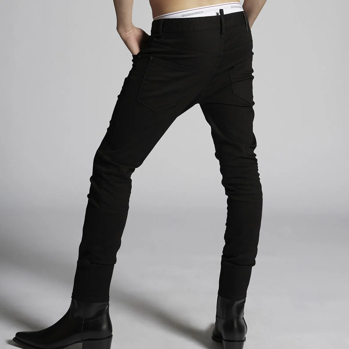 Belt Loop Reinforcement Simple Aesthetic DSQUARED2 - Trash Bull Wash Super Twinky Jeans in Black