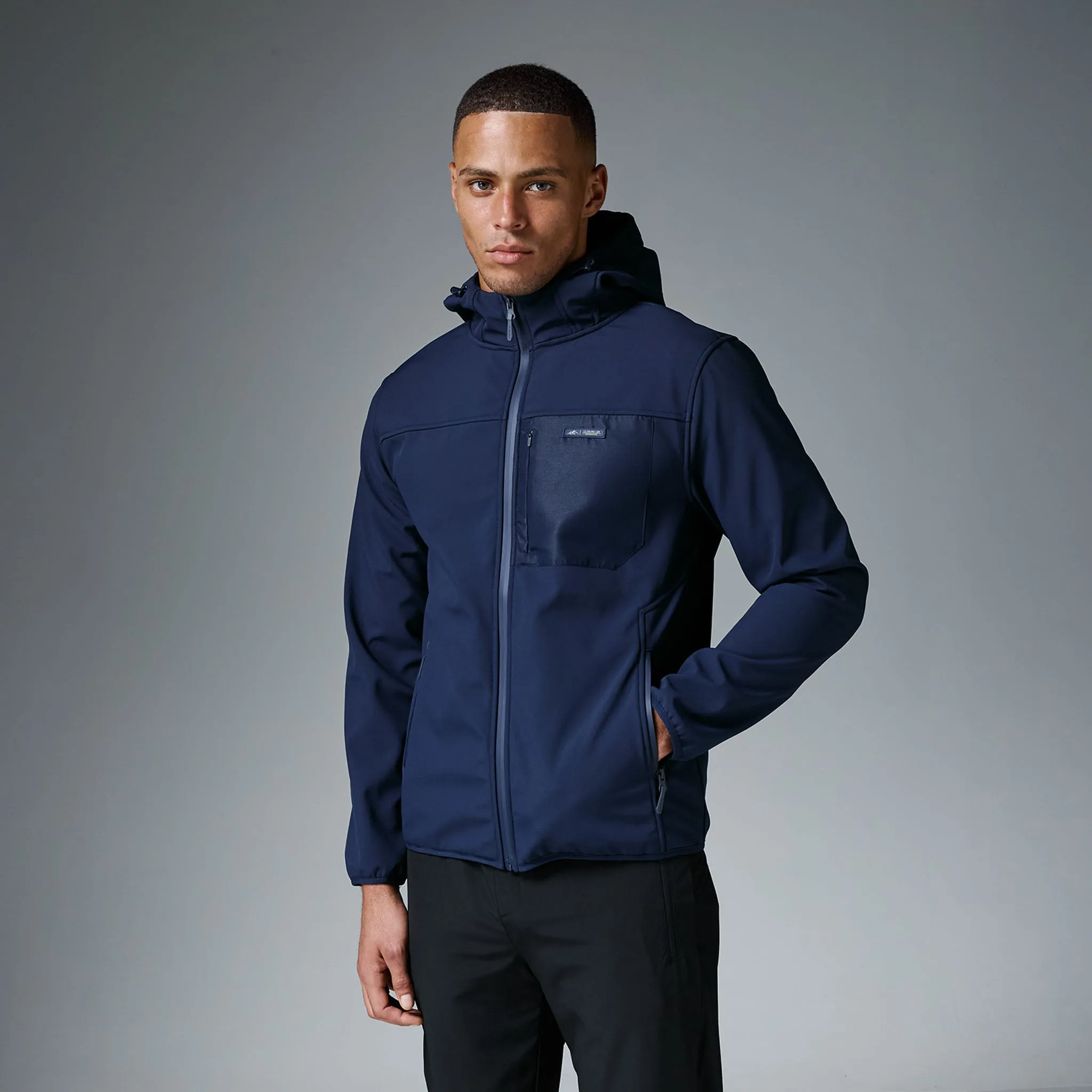 Modern City Outfit Ergonomic Shoulder Fit Softshell Jacket | Navy